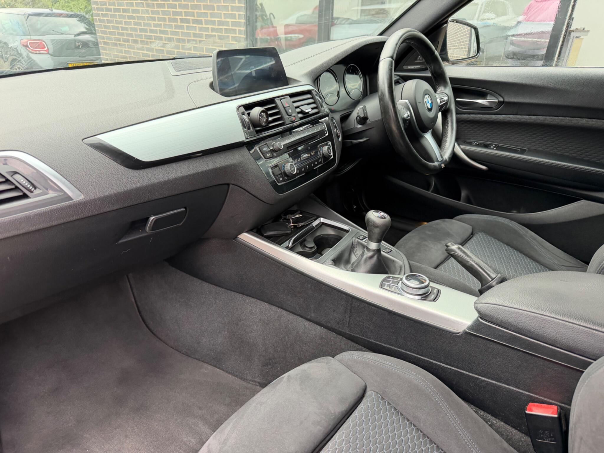 BMW 1 Series view 16