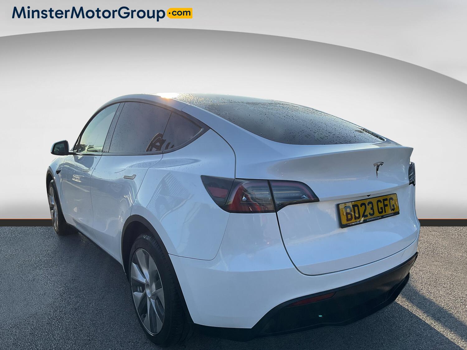 Tesla Model Y view 4