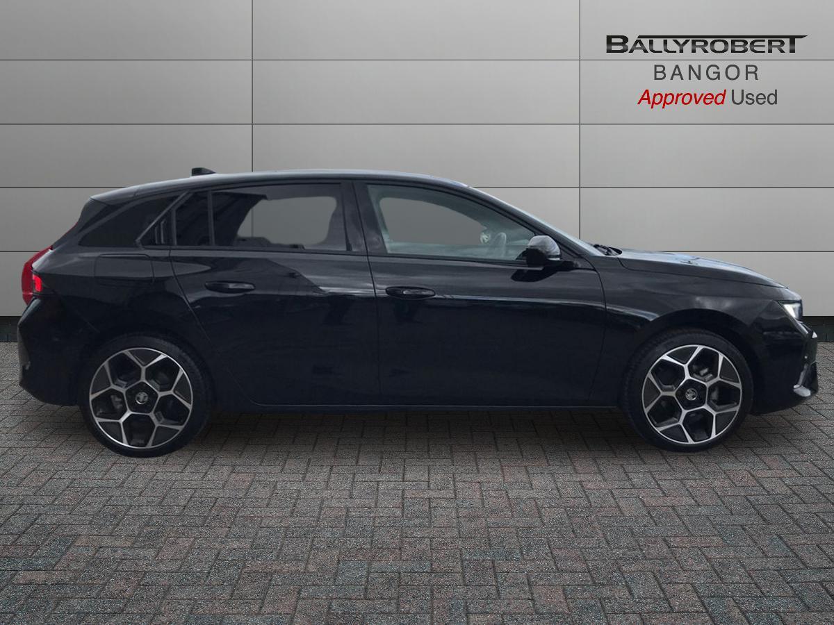 Vauxhall Astra view 9