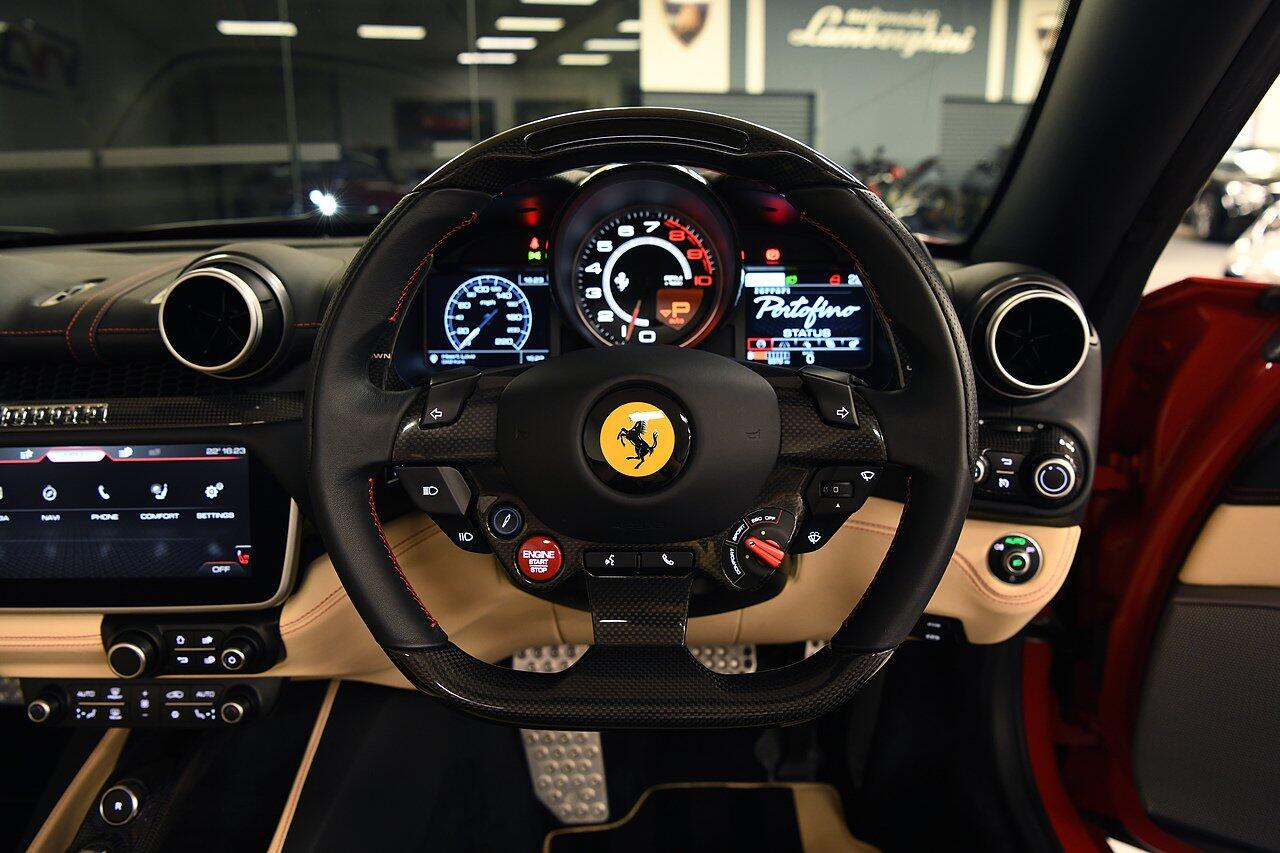 Ferrari Portofino view 22