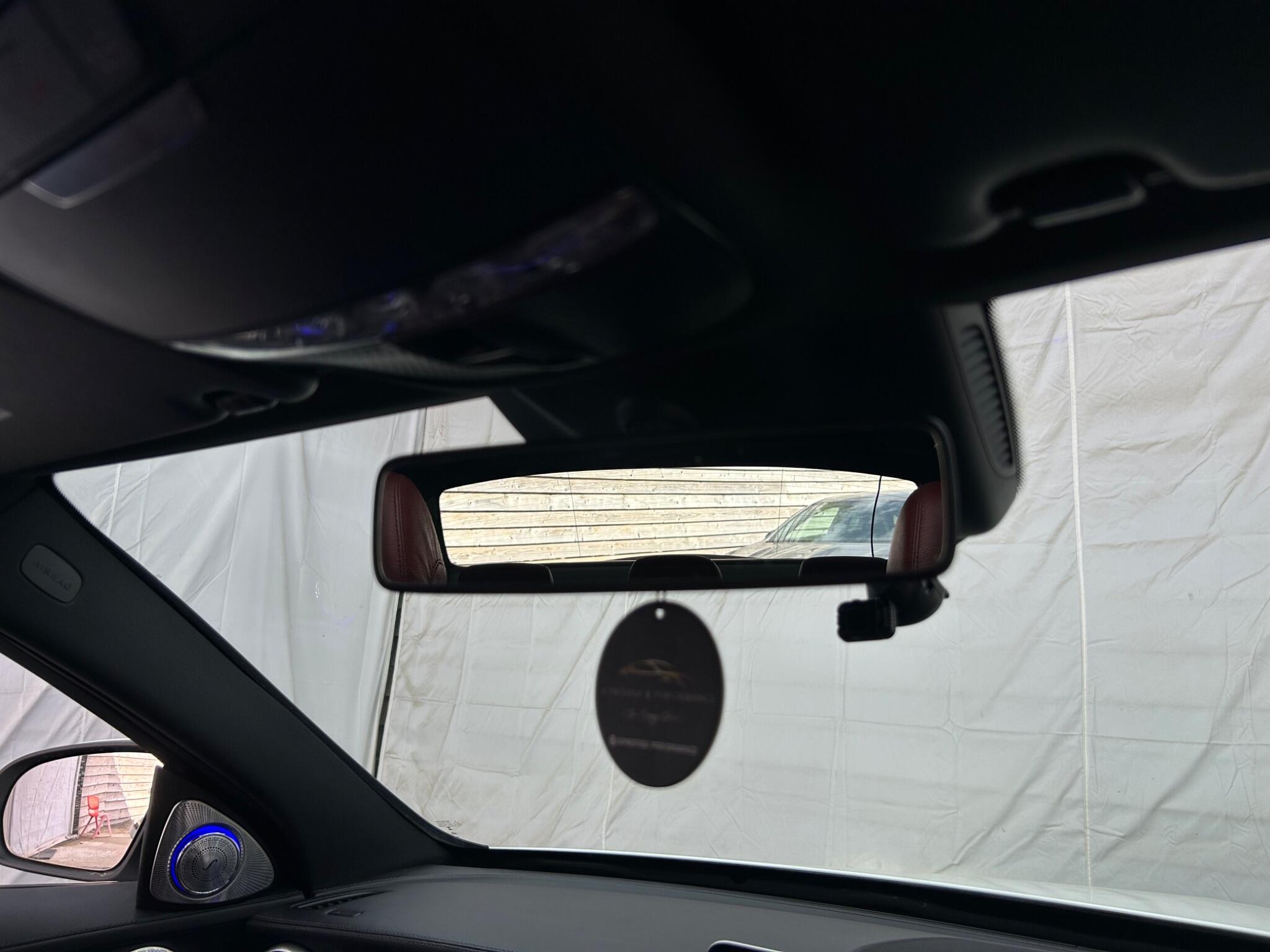 Mercedes-Benz C-Class view 54