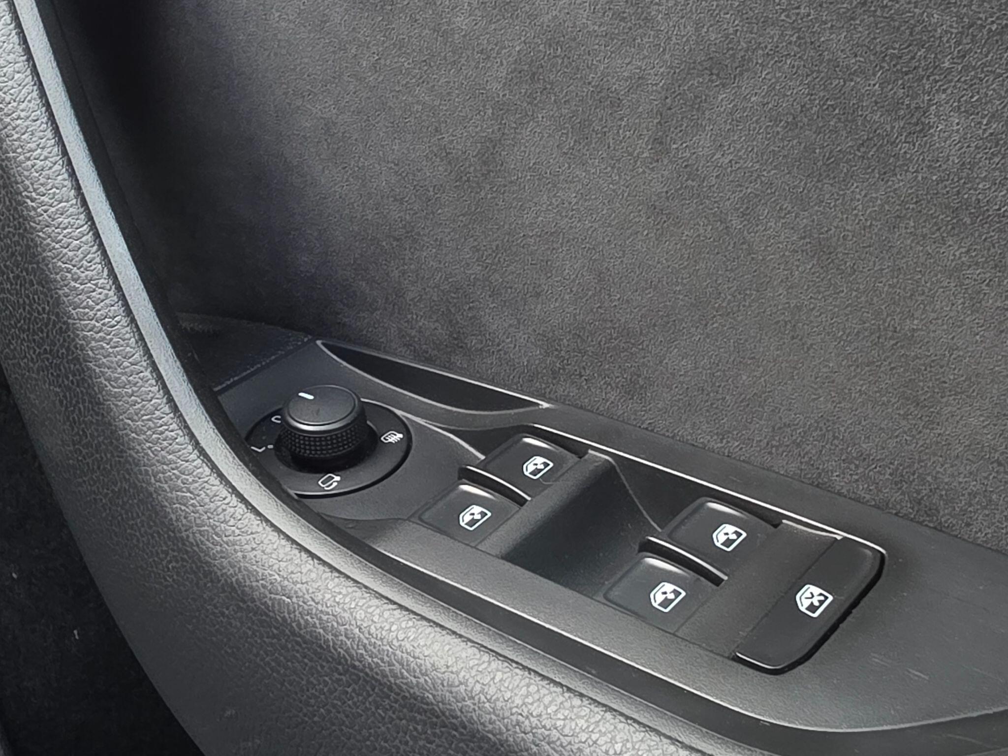 Skoda Superb view 25