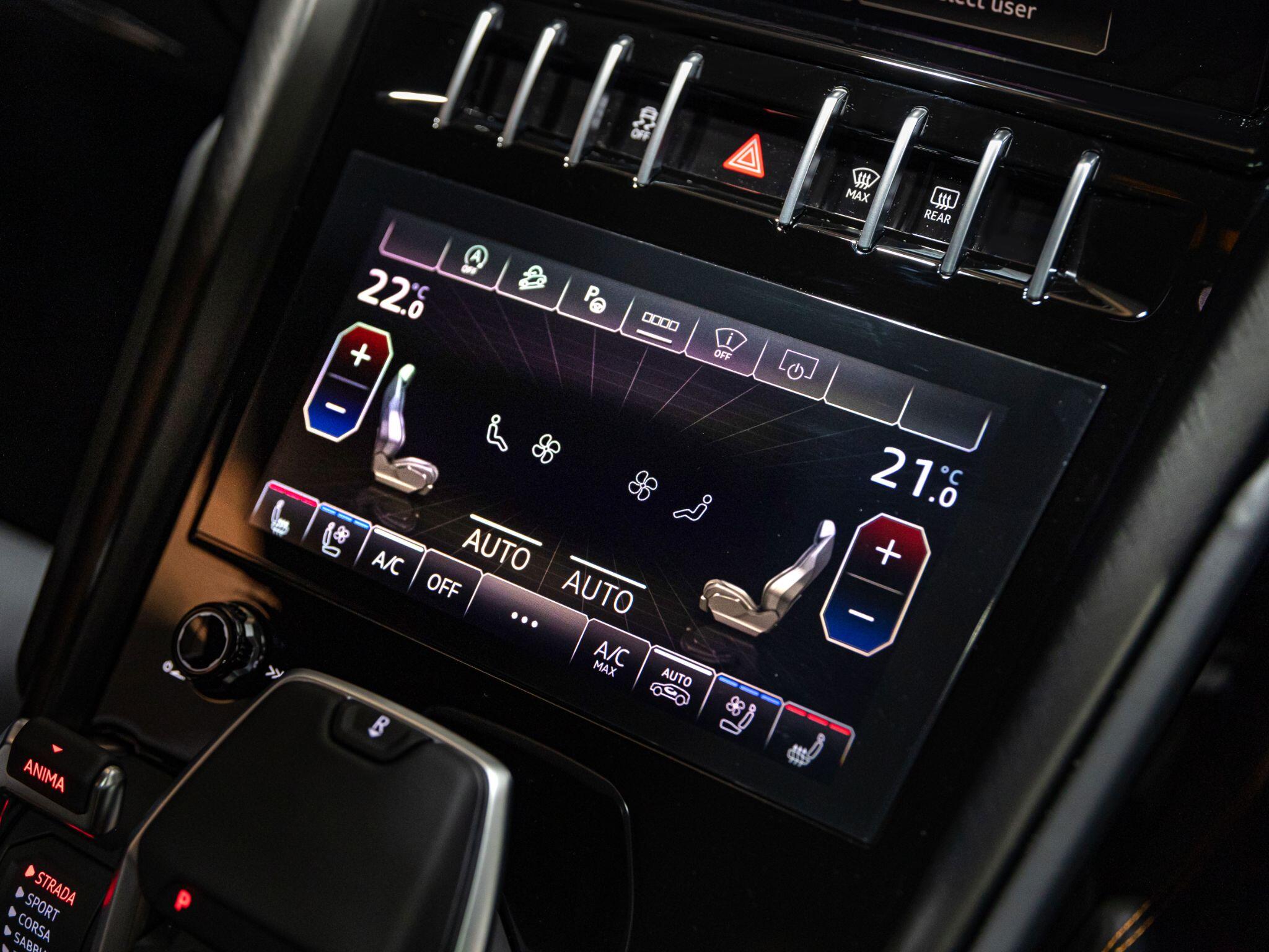 Lamborghini Urus view 14
