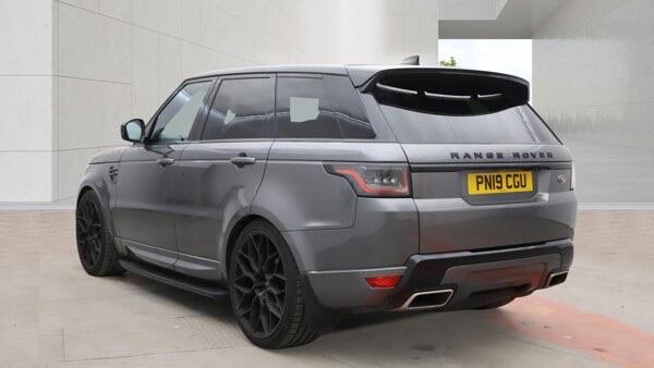 Land Rover Range Rover Sport view 3