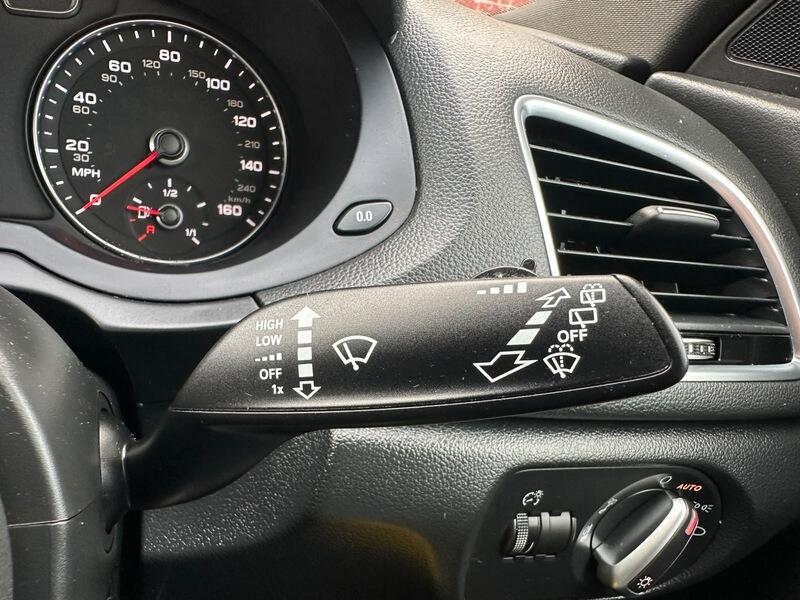 Audi Q3 view 35