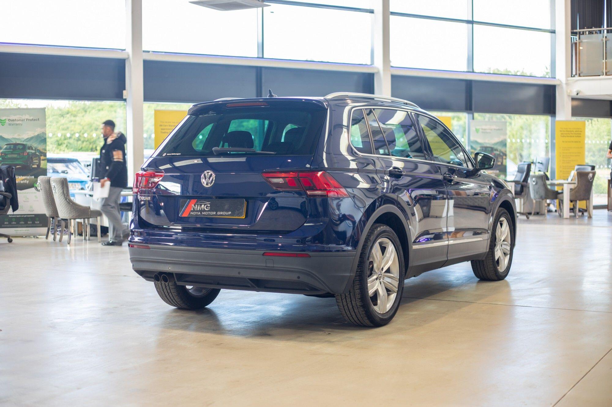 Volkswagen Tiguan view 28