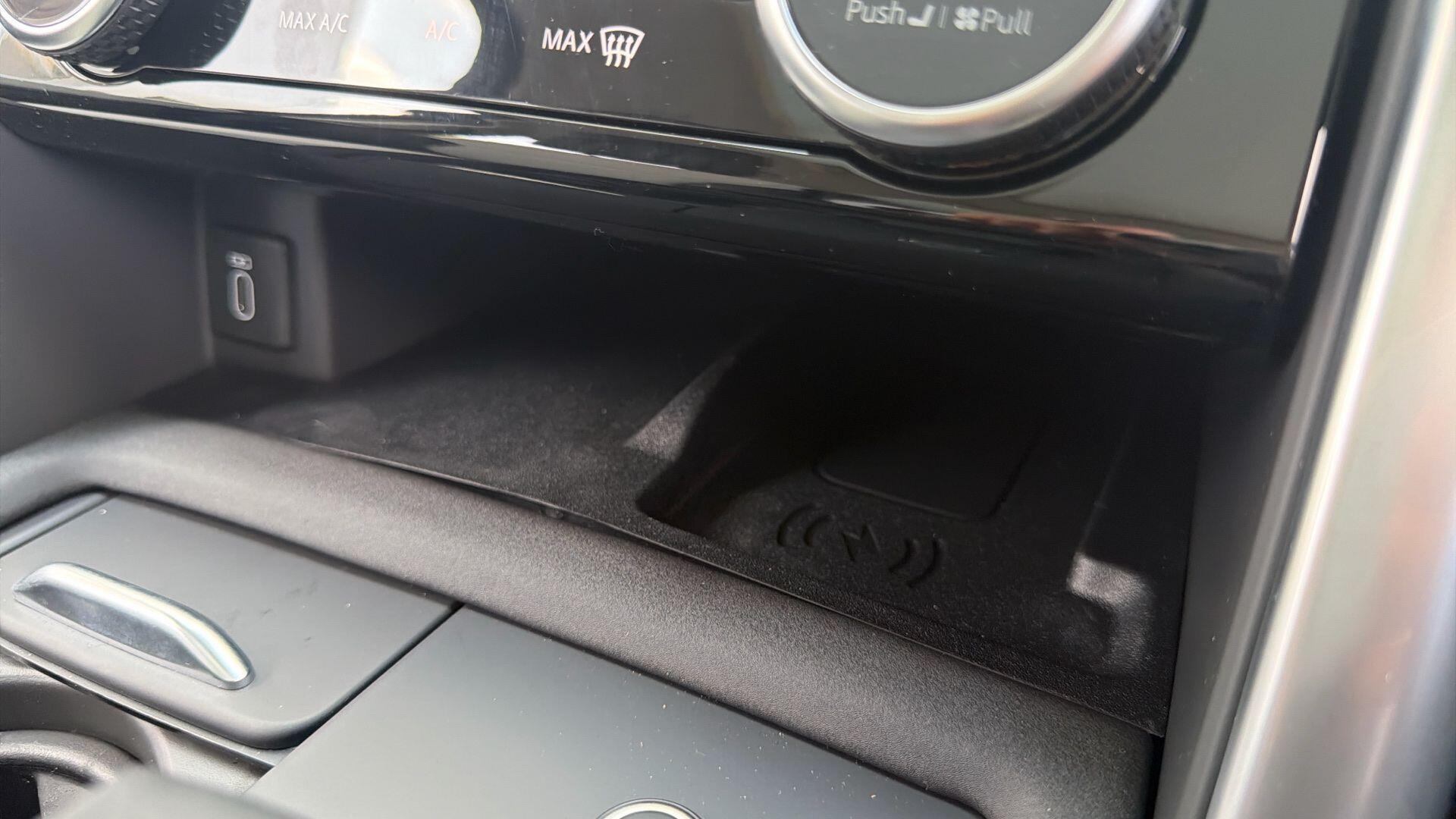 Land Rover Discovery view 41