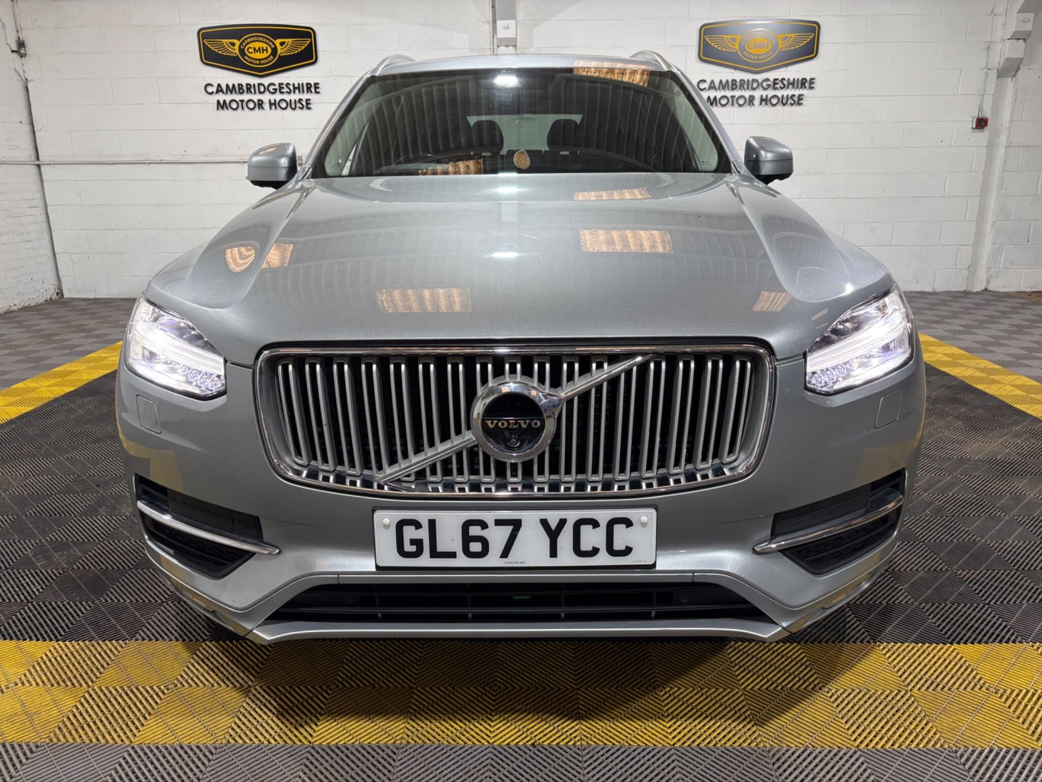 Volvo XC90 view 56