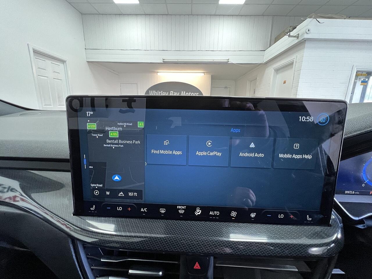 Ford Focus view 10