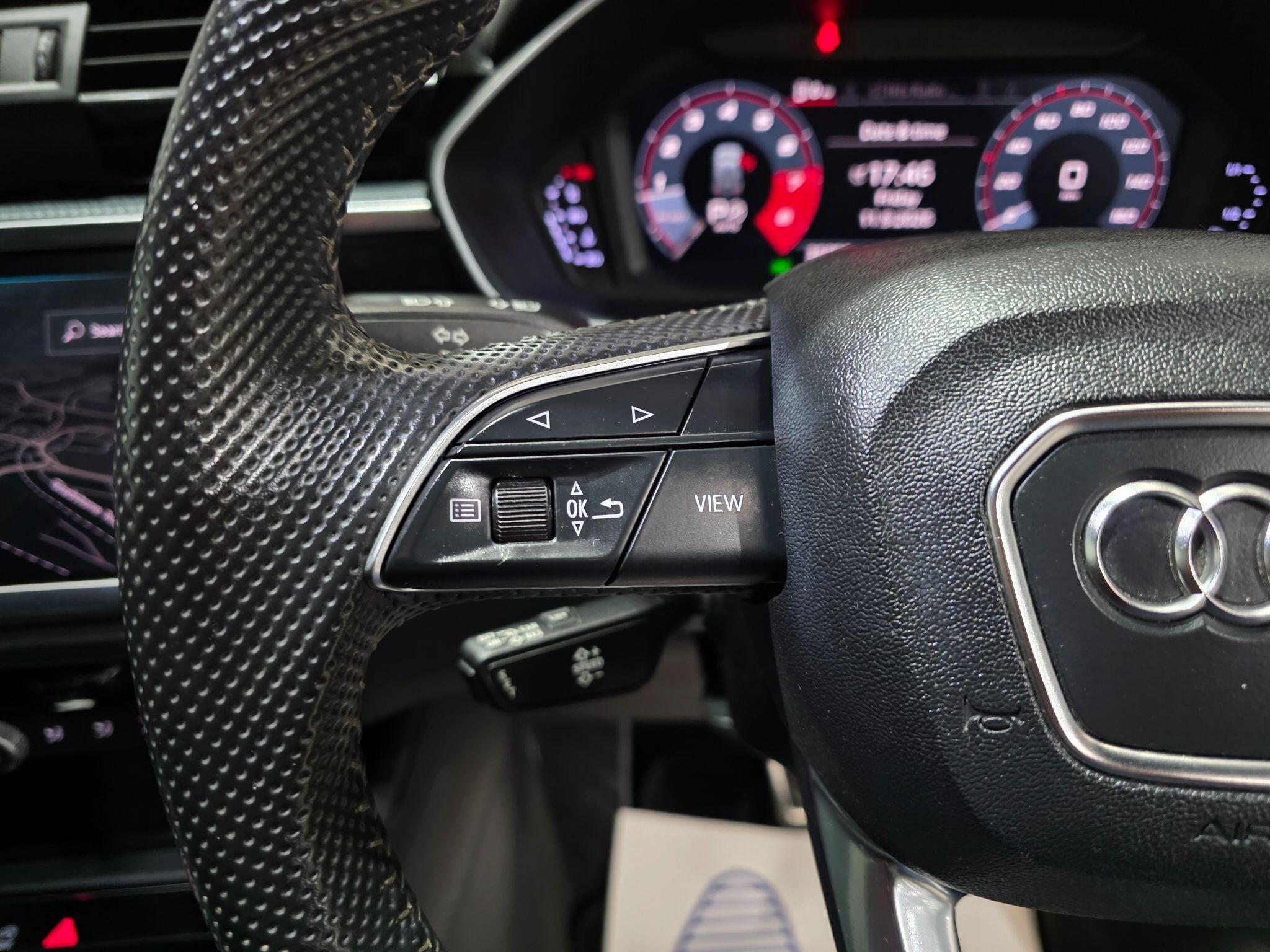 Audi Q3 view 19