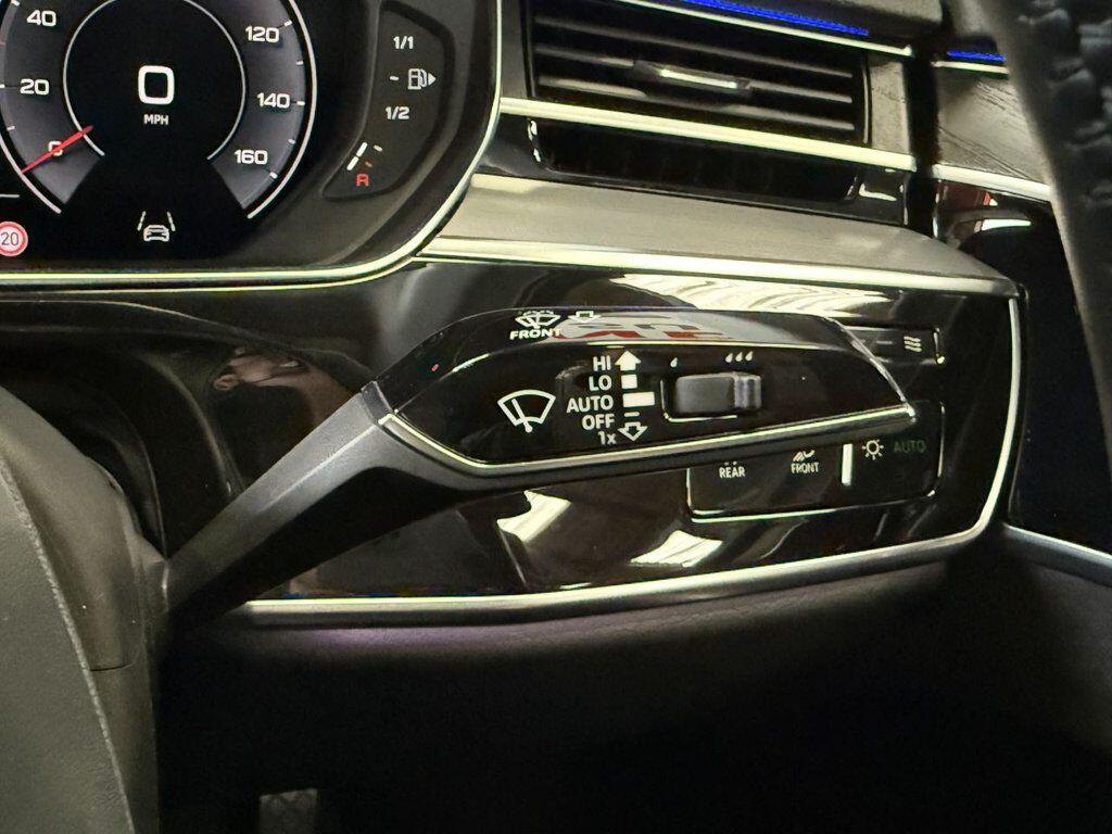 Audi A8 view 47