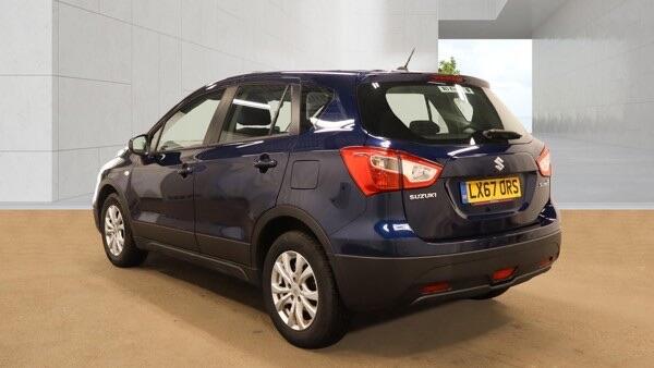 Suzuki SX4 S-Cross view 4