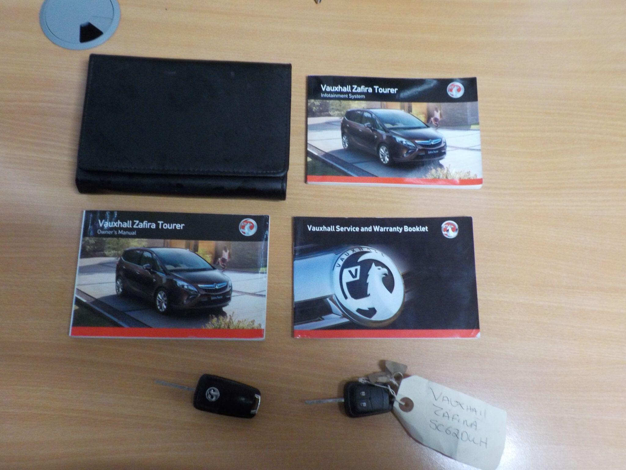 Vauxhall Zafira Tourer 1.8 16V Exclusiv Euro 5 5dr