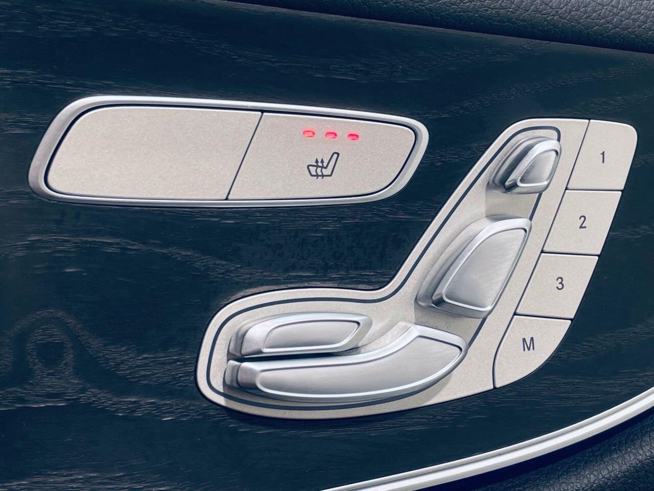 Mercedes-Benz E Class view 11