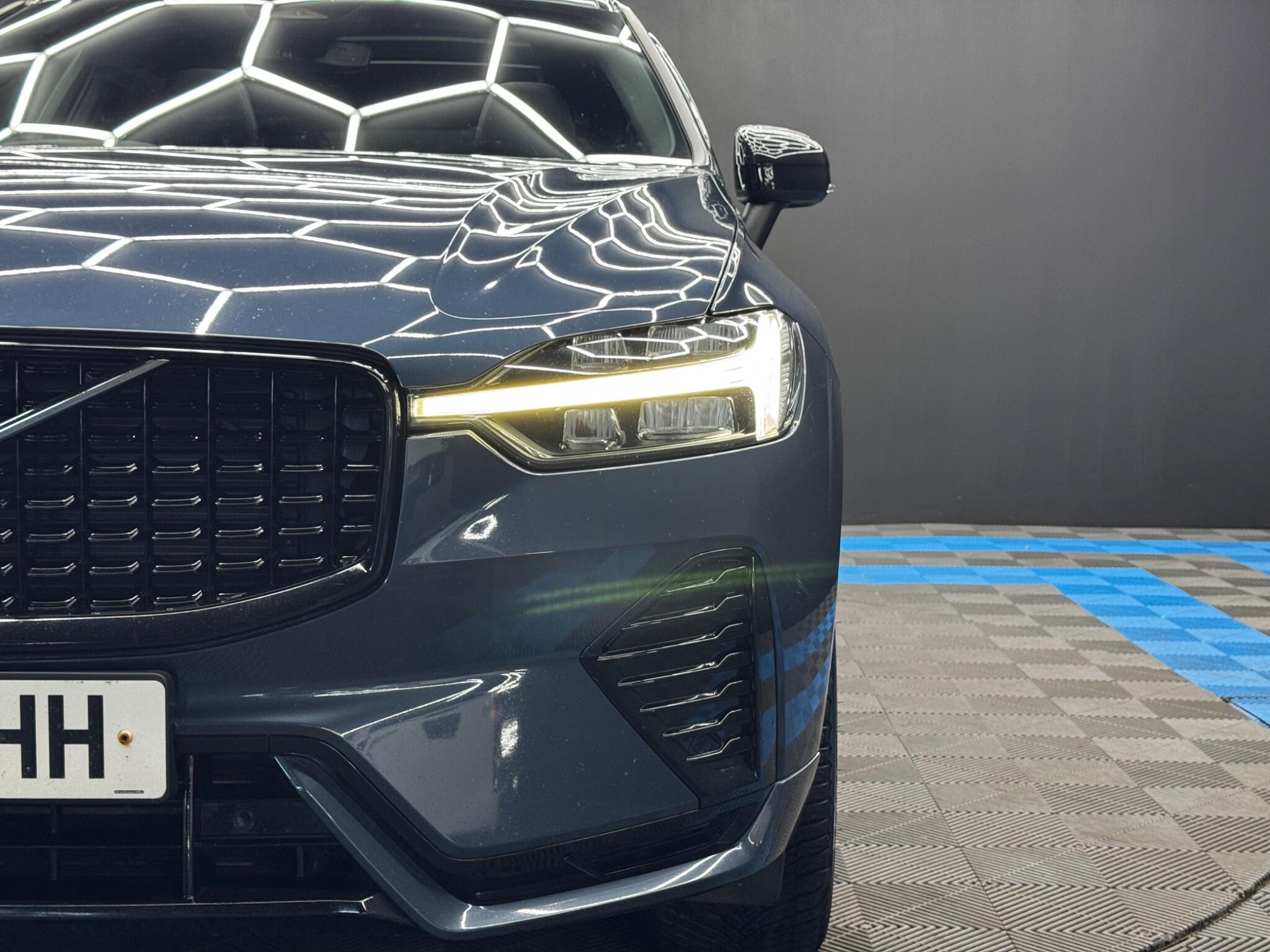 Volvo XC60 view 45