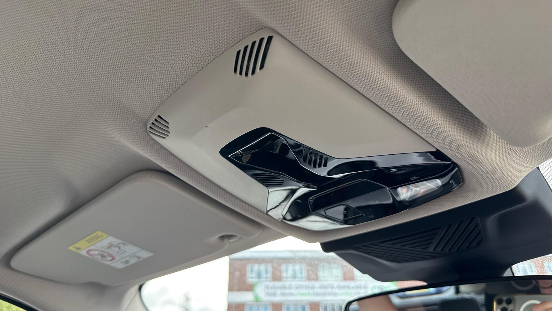 BMW X1 view 43