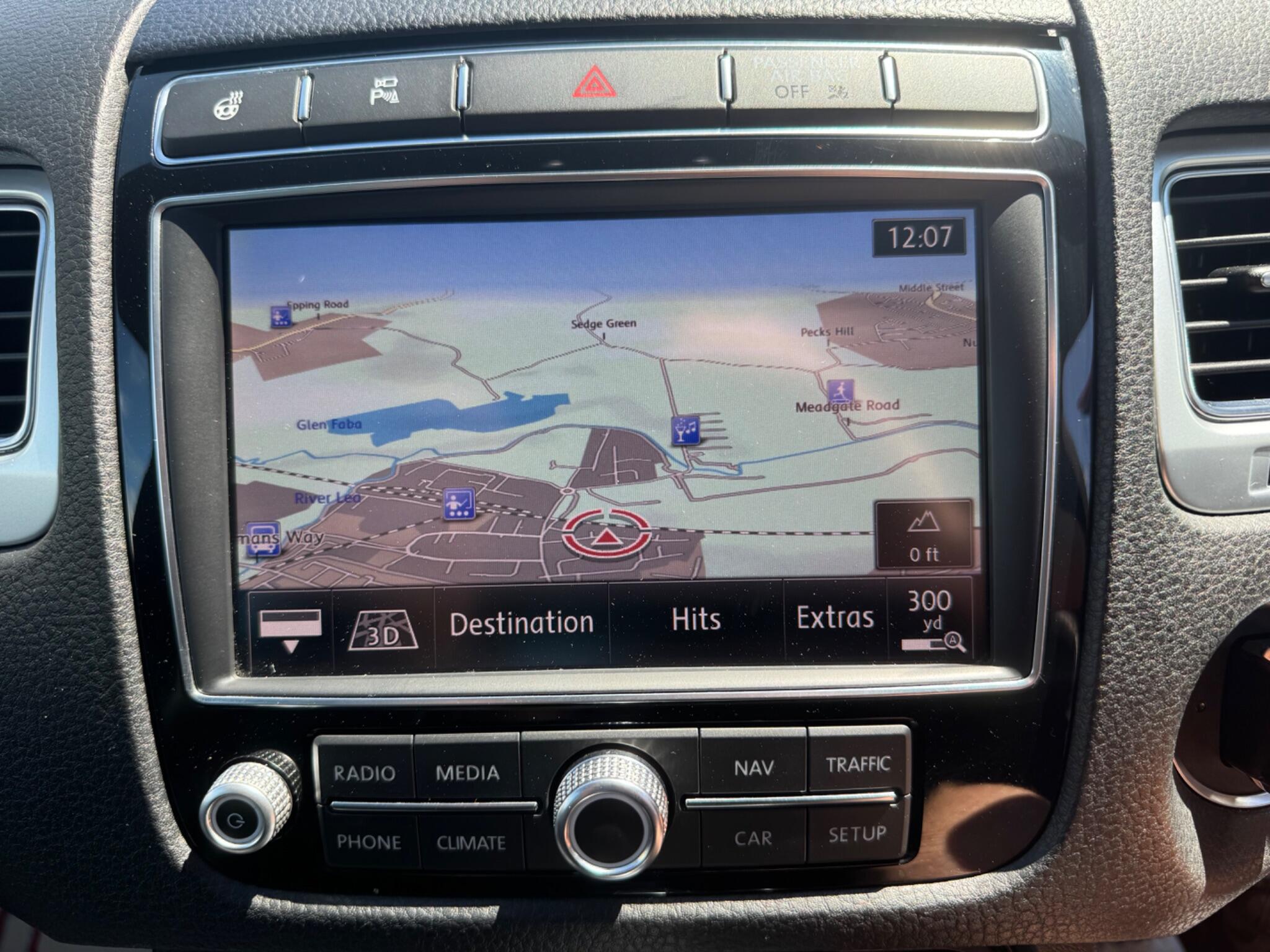 Volkswagen Touareg view 32