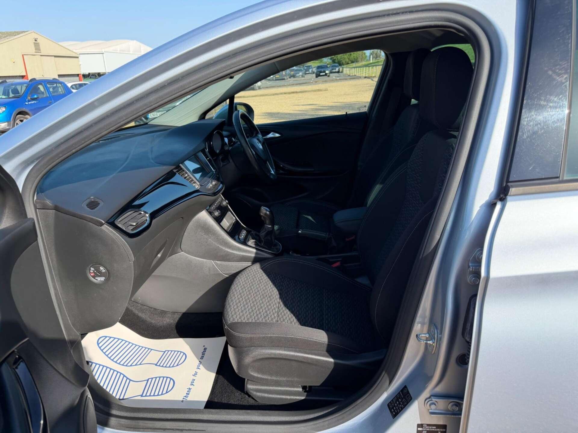 Vauxhall Astra view 21