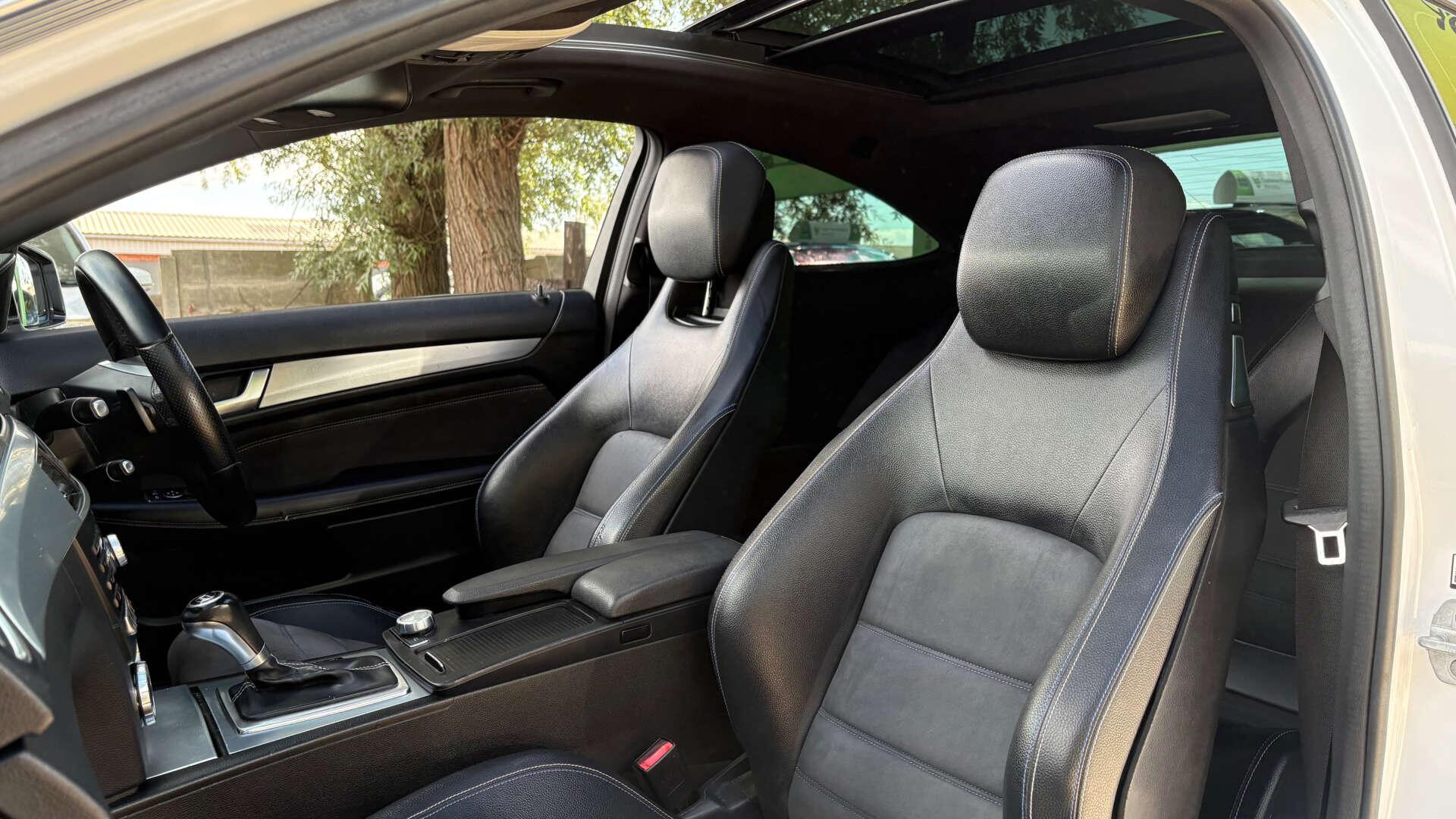 Mercedes-Benz C-Class view 10