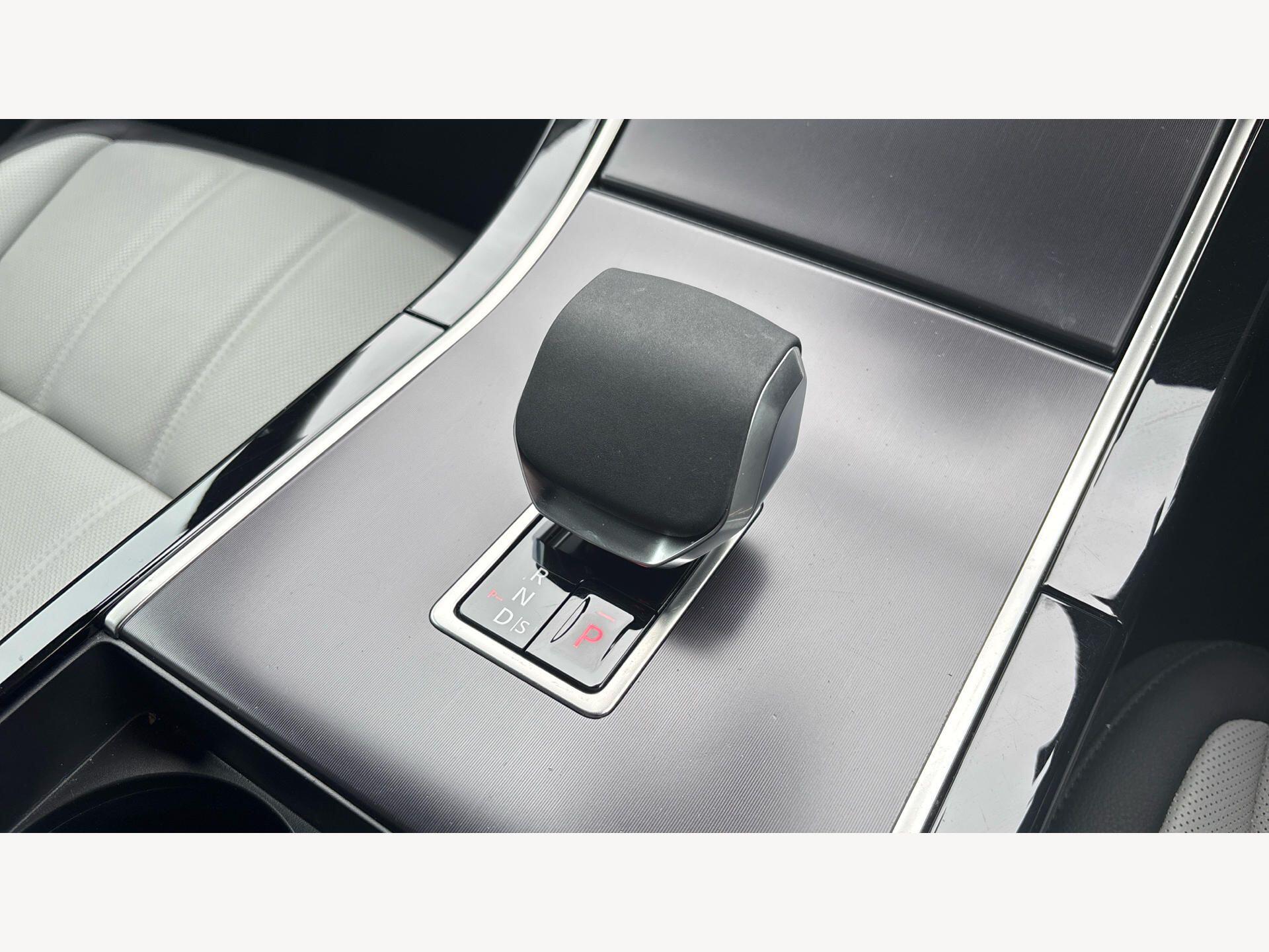 Land Rover Range Rover Evoque view 16