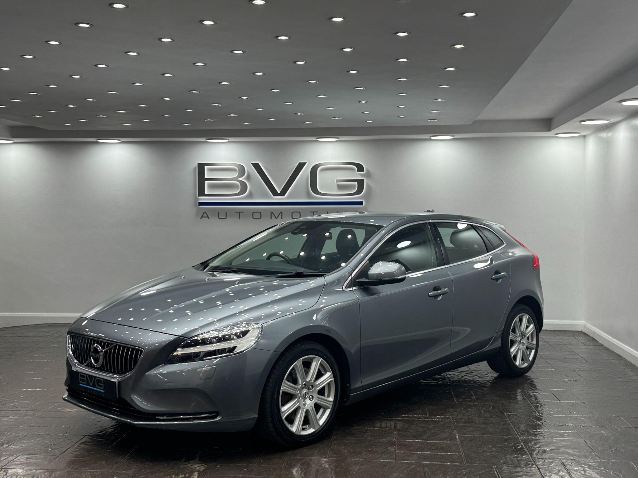 Volvo V40 view 5