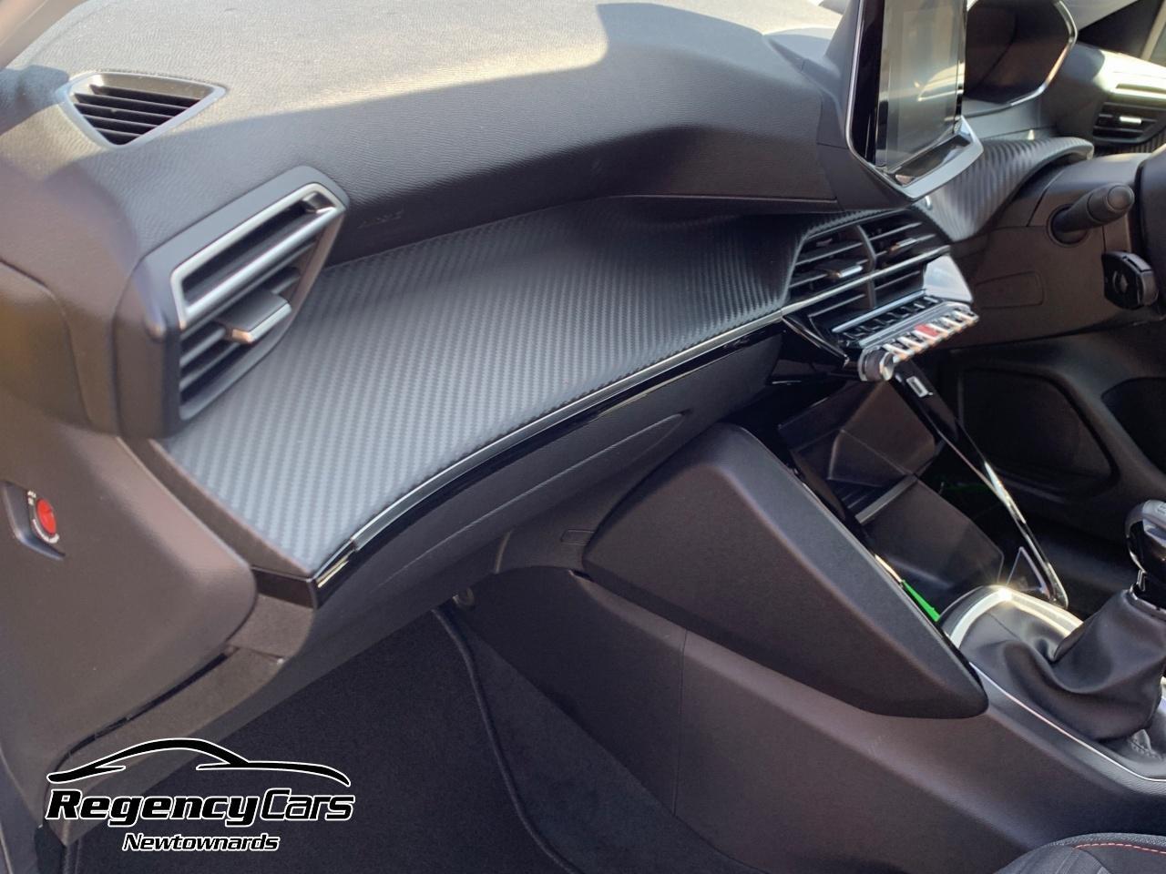 Peugeot 208 view 52