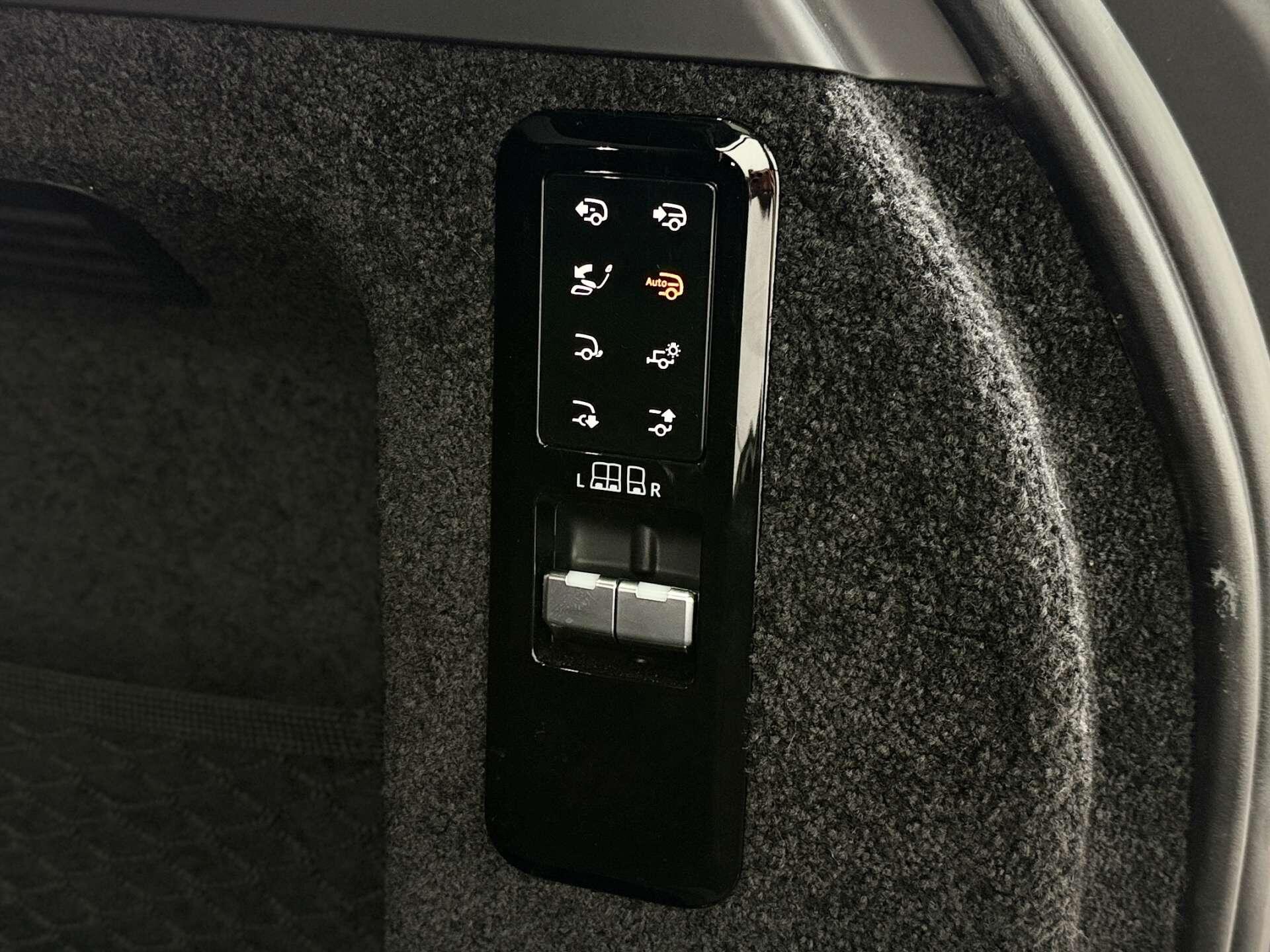Land Rover Range Rover view 33