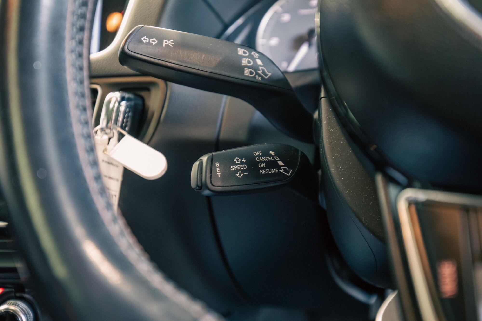 Audi SQ5 view 16