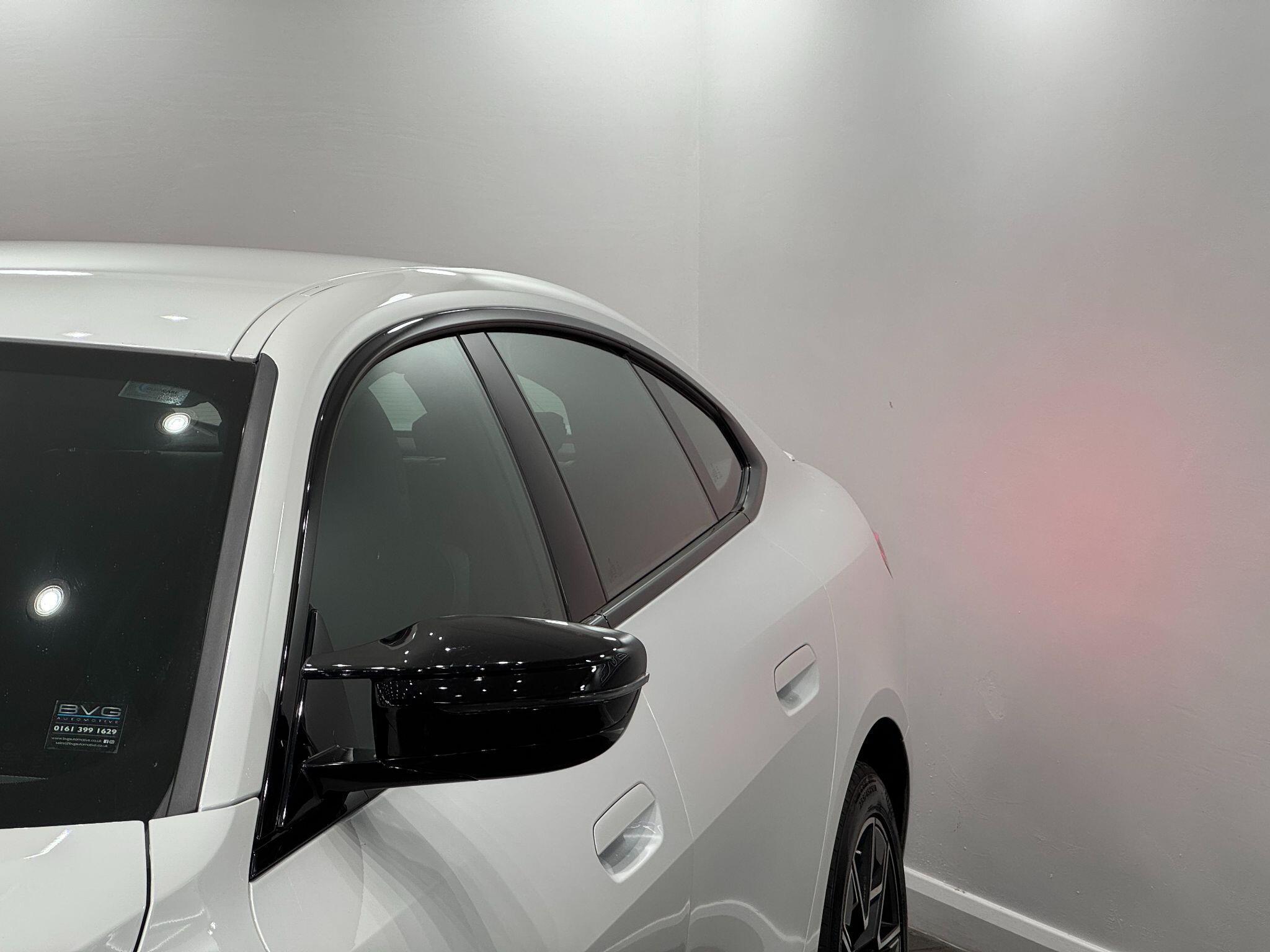 BMW I4 view 13