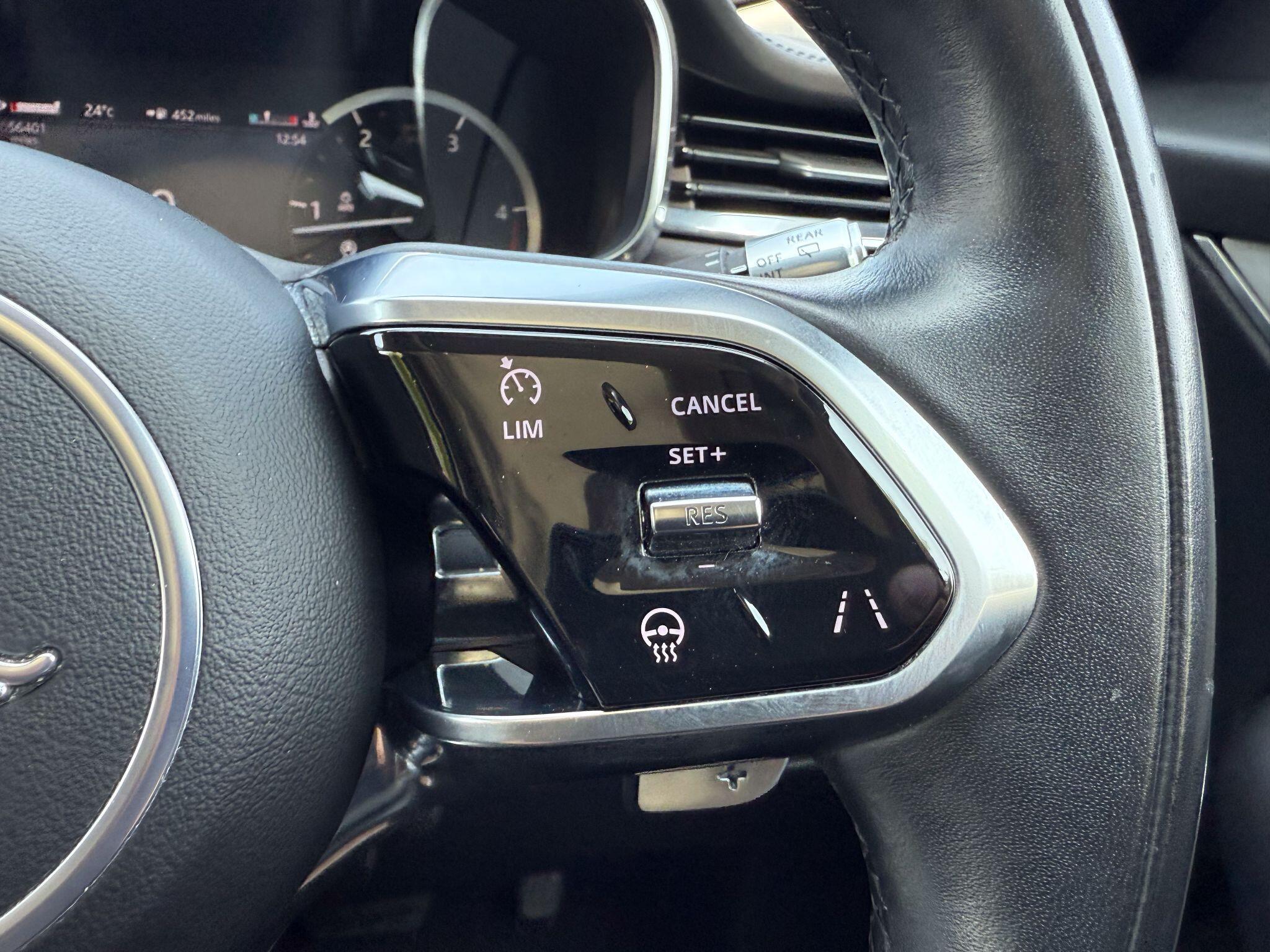Jaguar F-Pace view 22