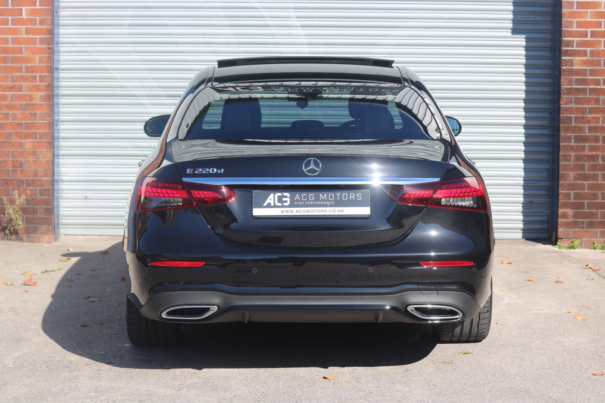 Mercedes-Benz E-Class view 4