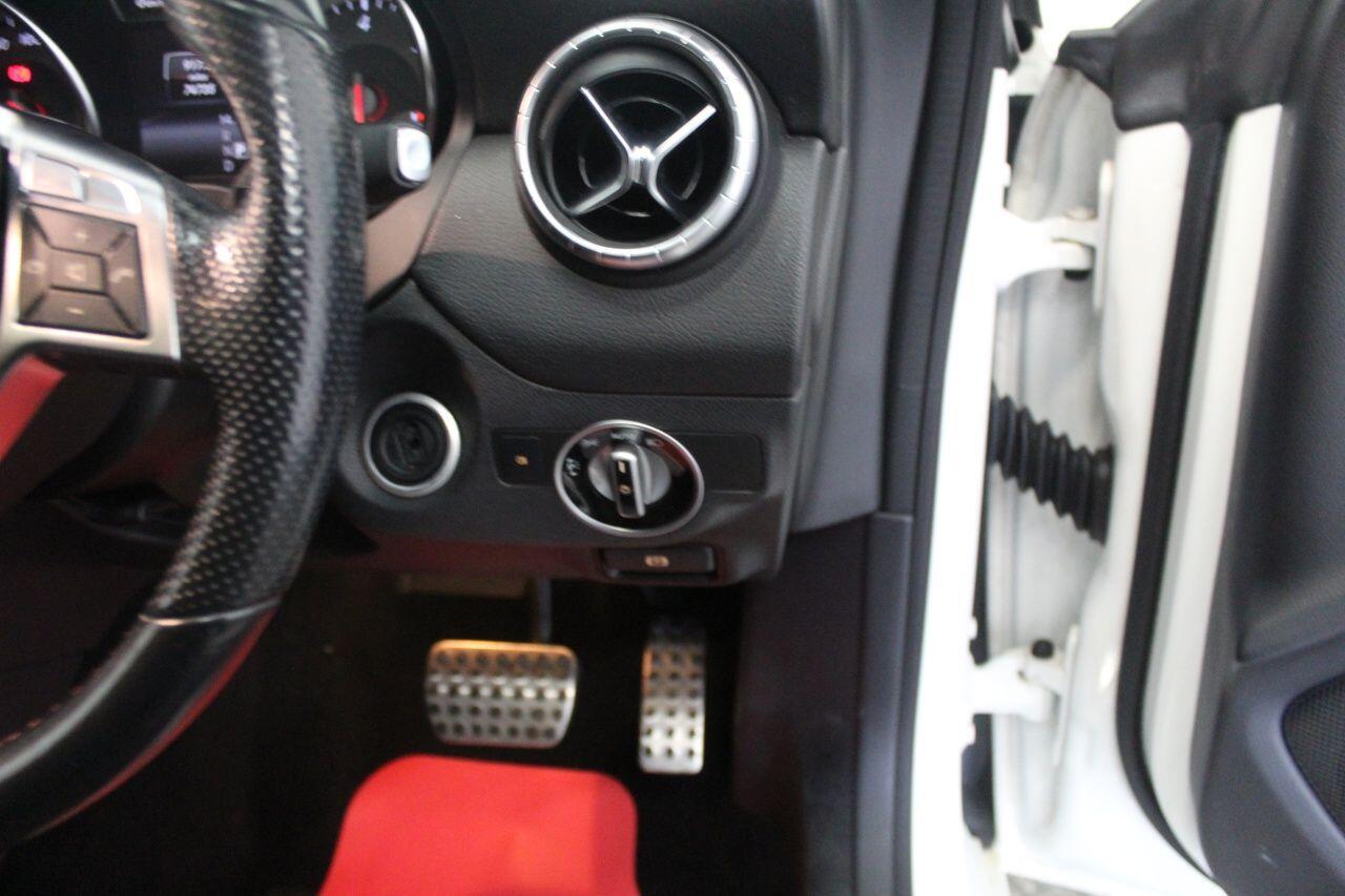 Mercedes-Benz Cla view 50