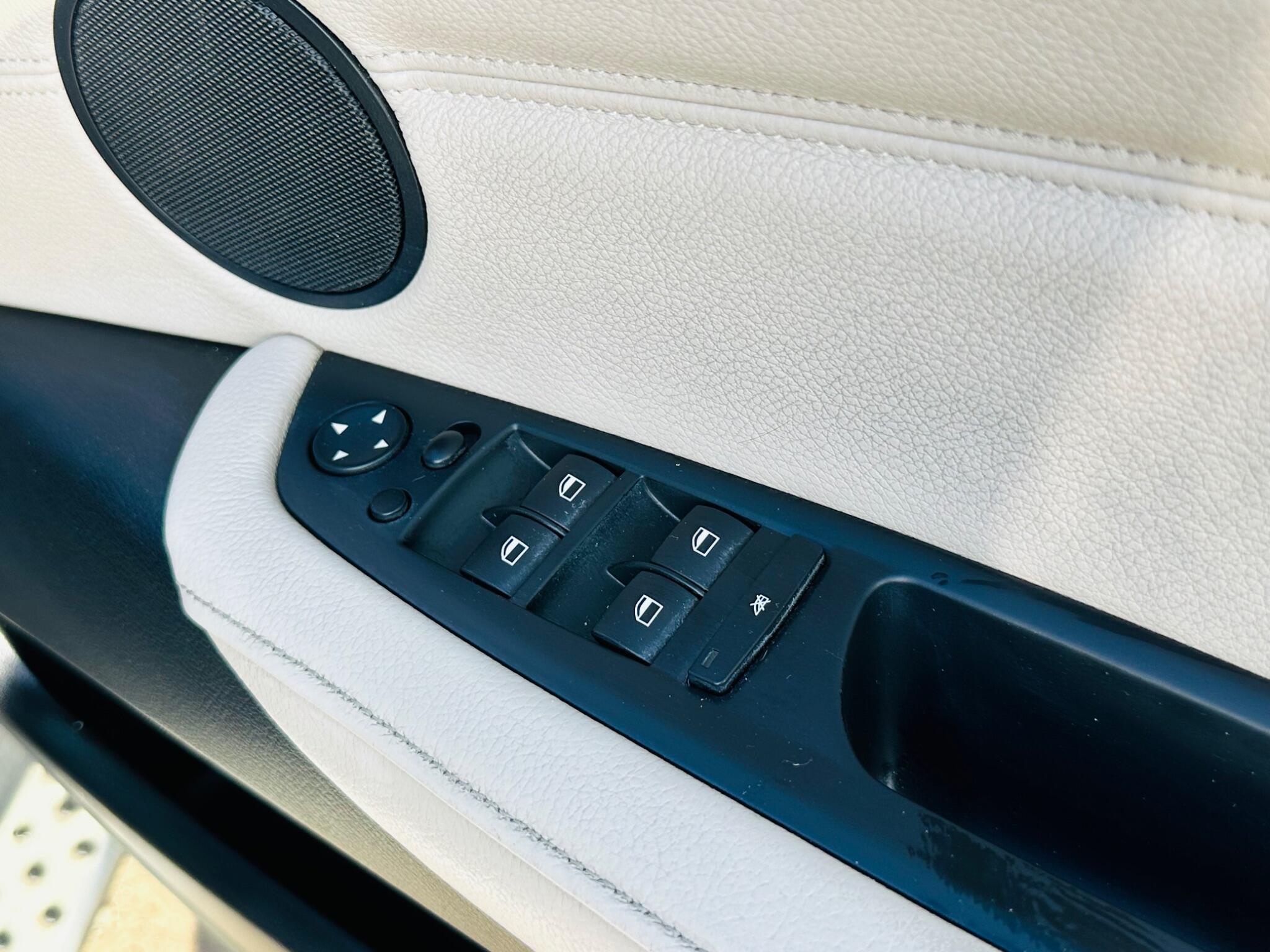 BMW X6 view 18