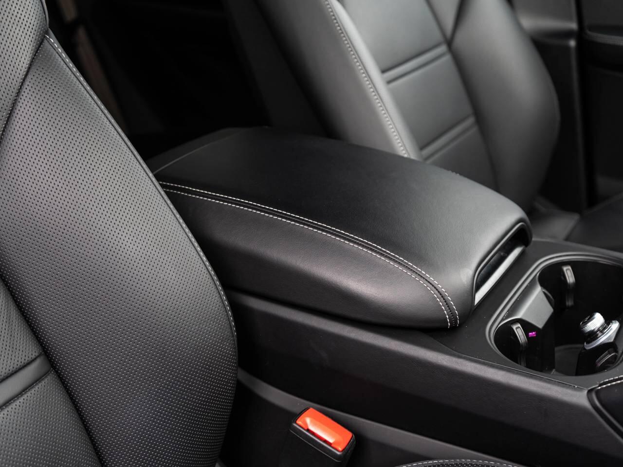 Porsche Cayenne view 44