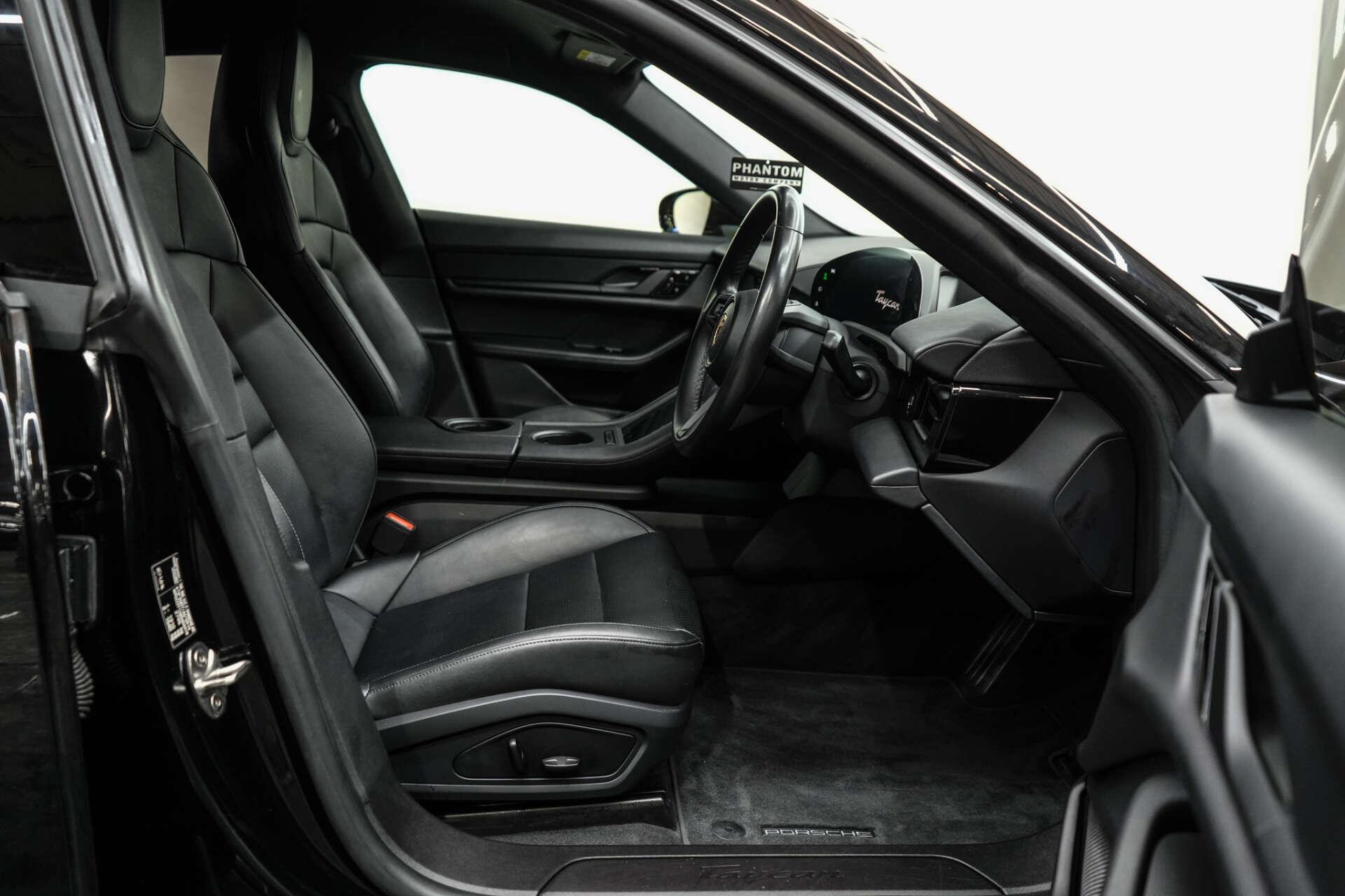 Porsche Taycan view 14
