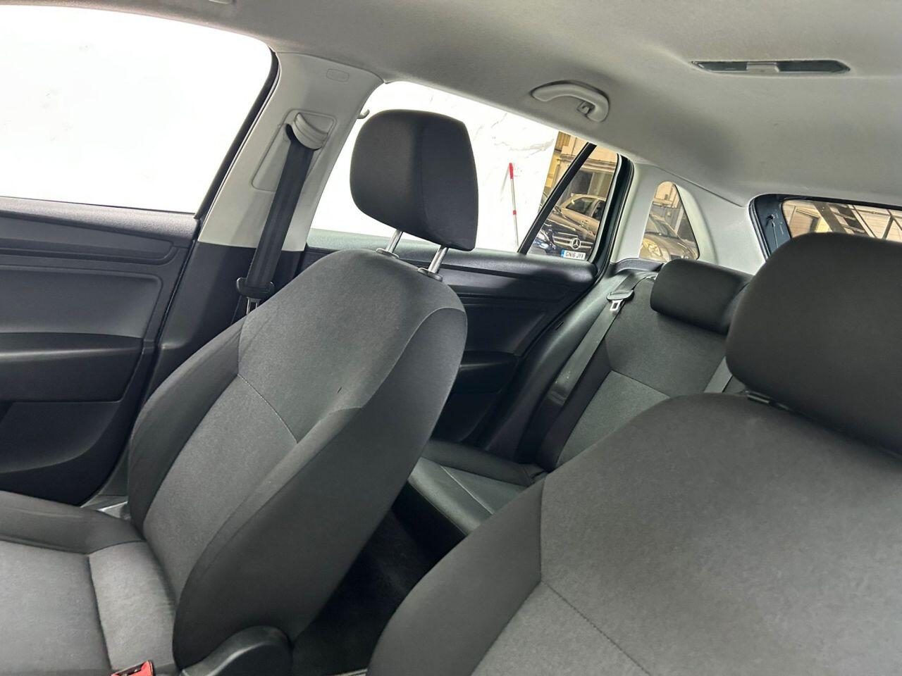 Skoda Rapid view 12