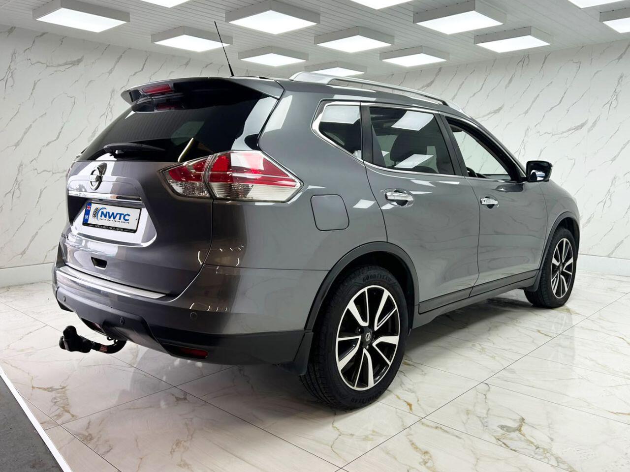 Nissan X-Trail view 12