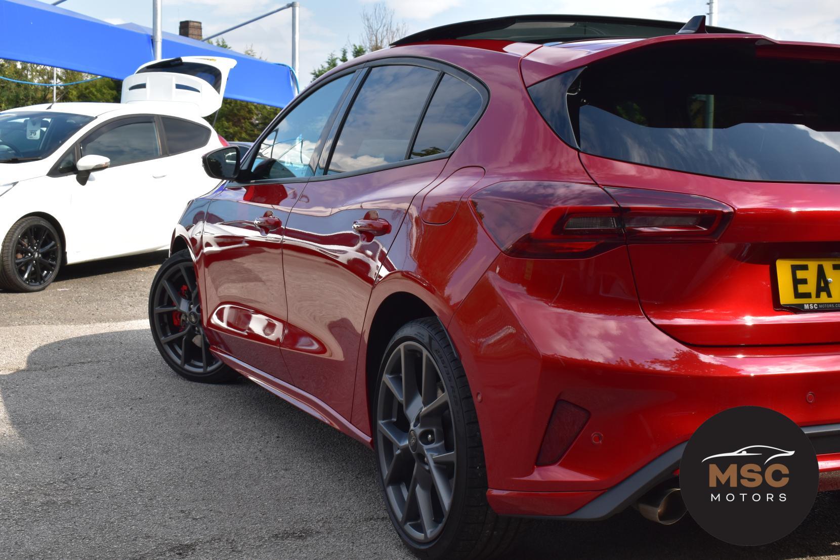 Ford Focus view 29