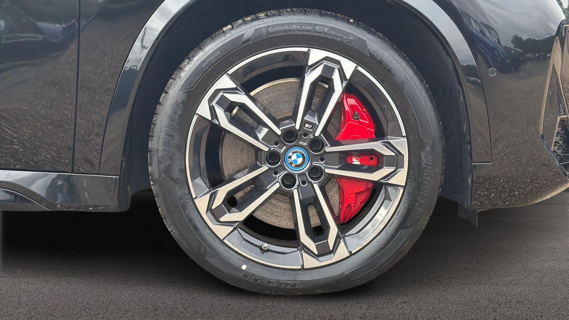BMW iX1 view 14