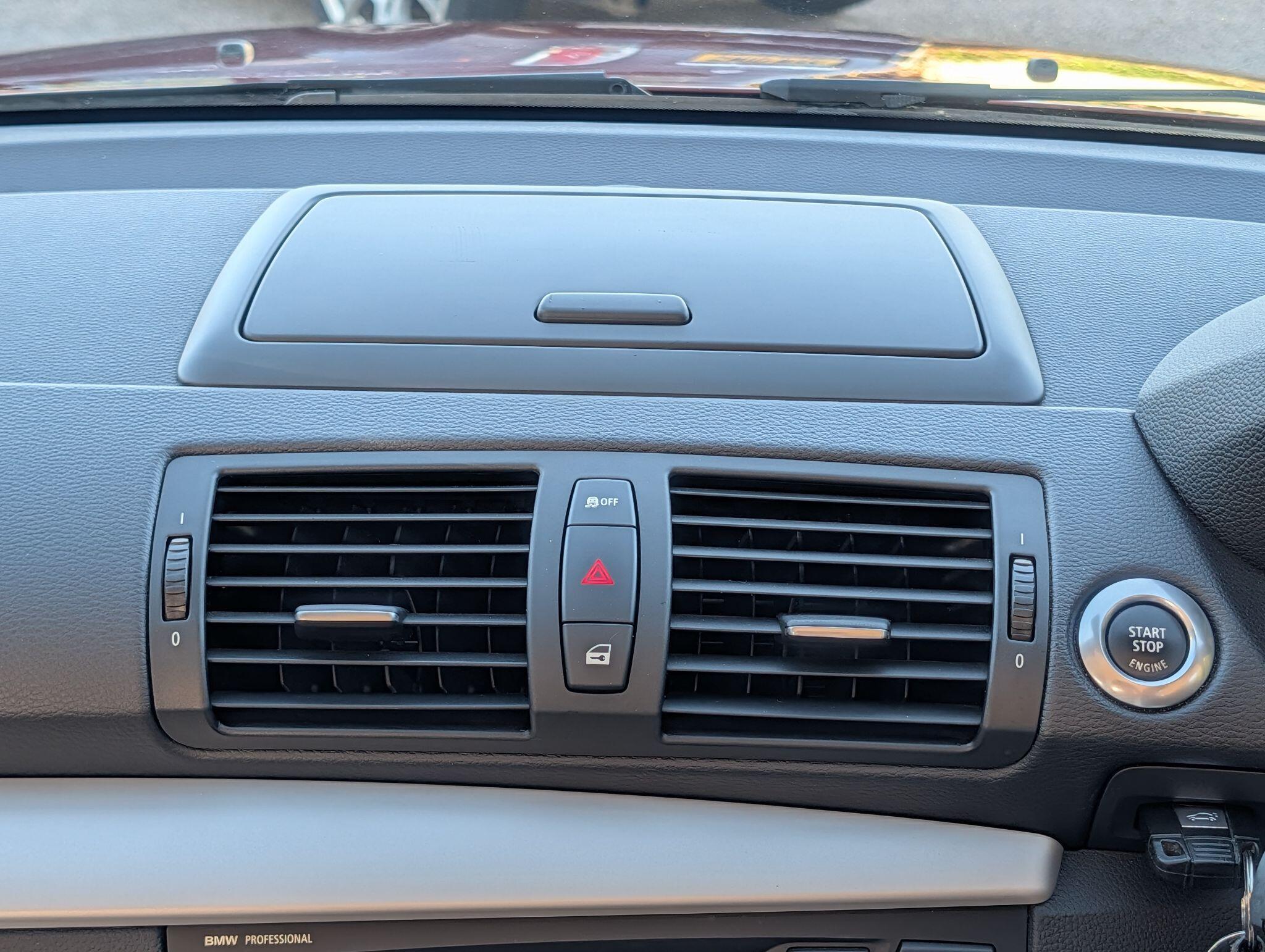 BMW 1 Series view 35
