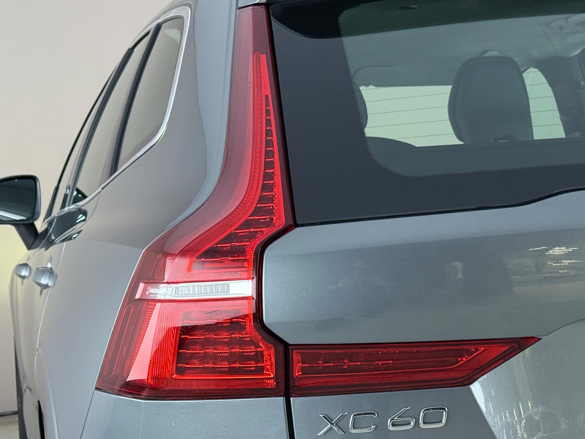 Volvo XC60 view 12