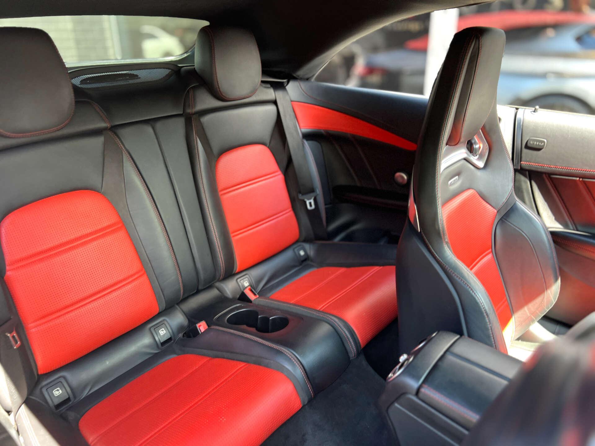 Mercedes-Benz C Class view 24