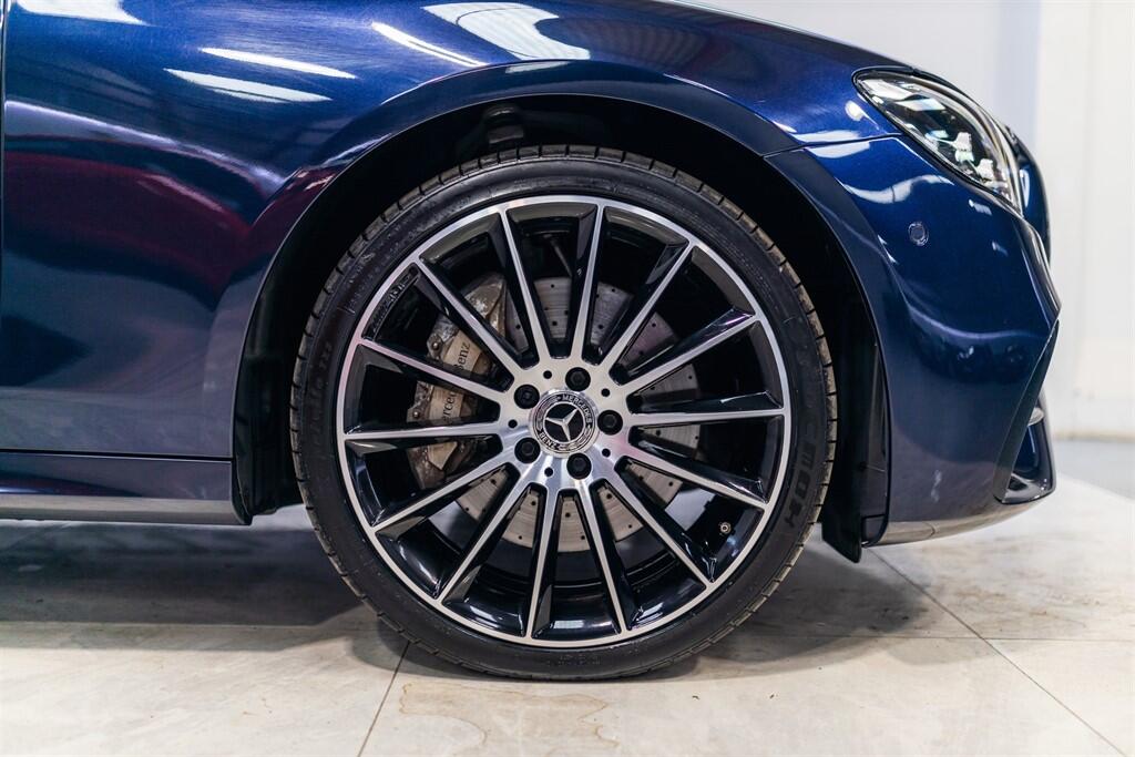 Mercedes-Benz E-Class view 10