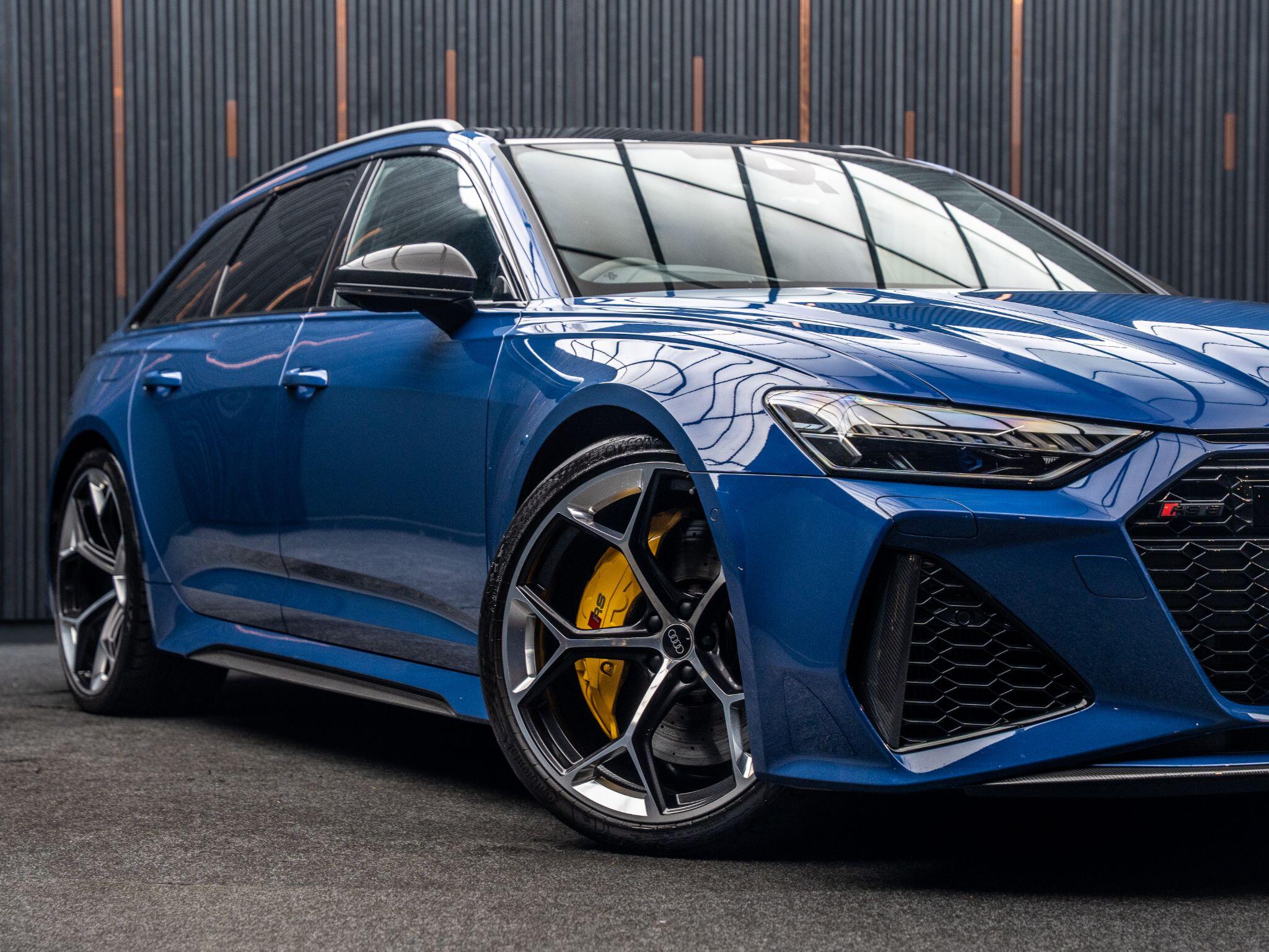 Audi RS6 view 7