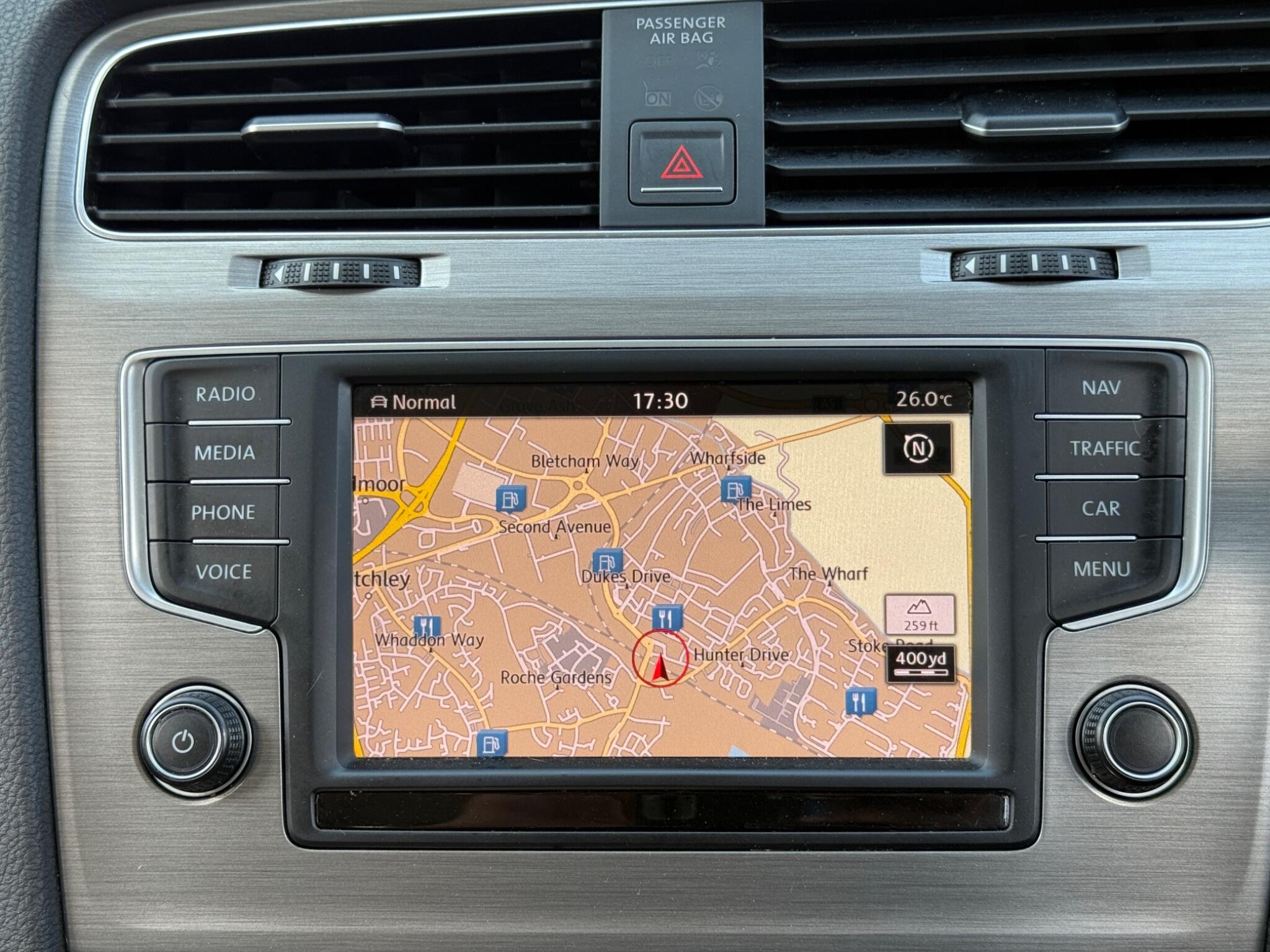 Volkswagen Golf - Image 58