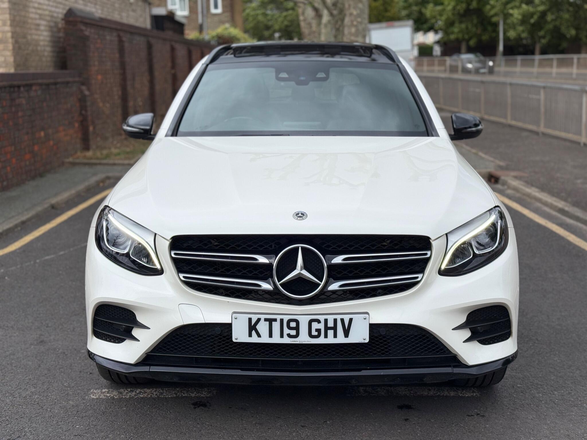 Mercedes-Benz GLC view 2