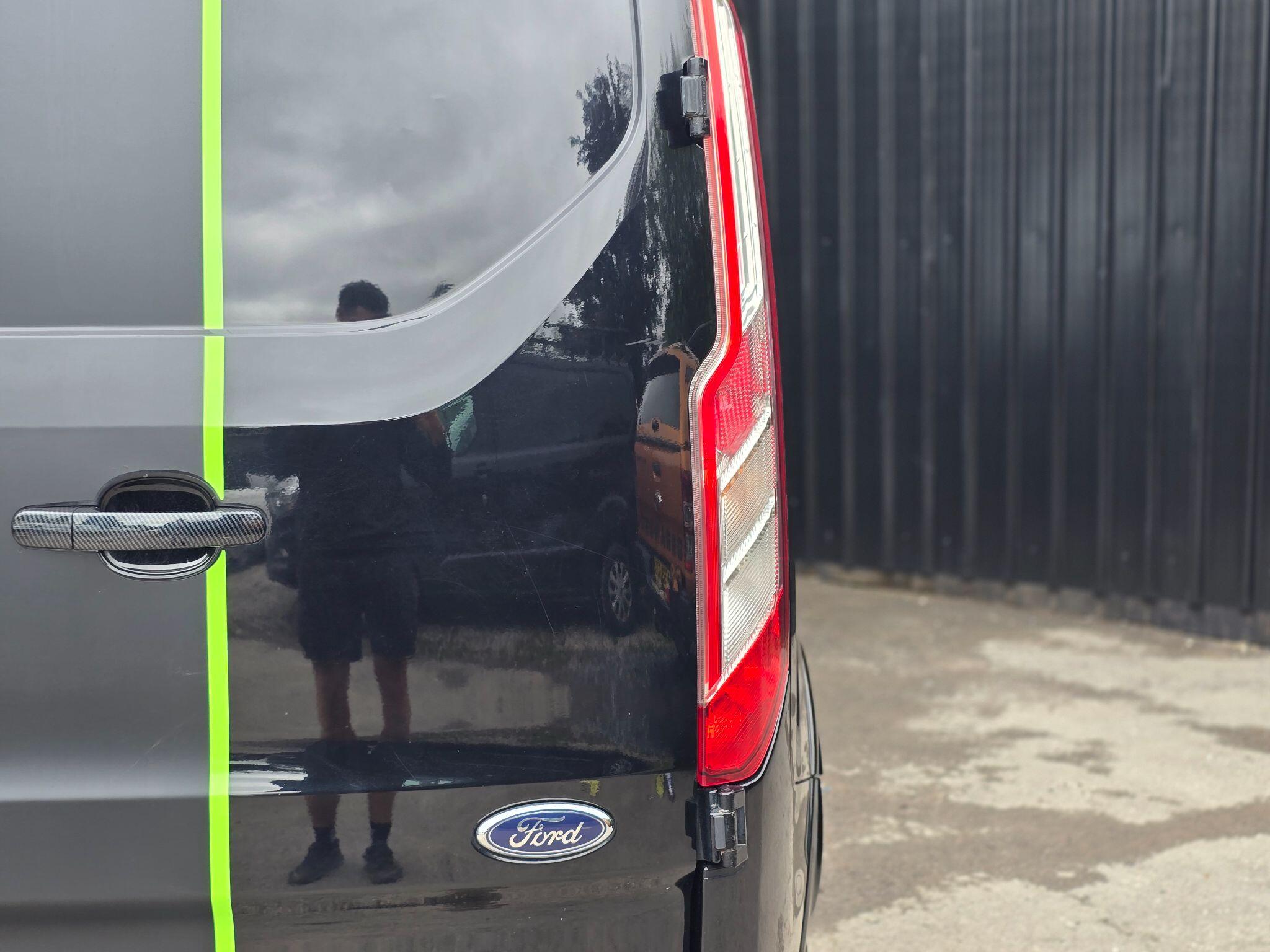 Ford Transit Custom view 56