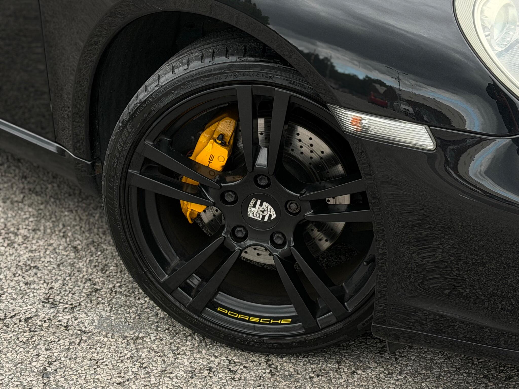 Porsche Cayman view 17