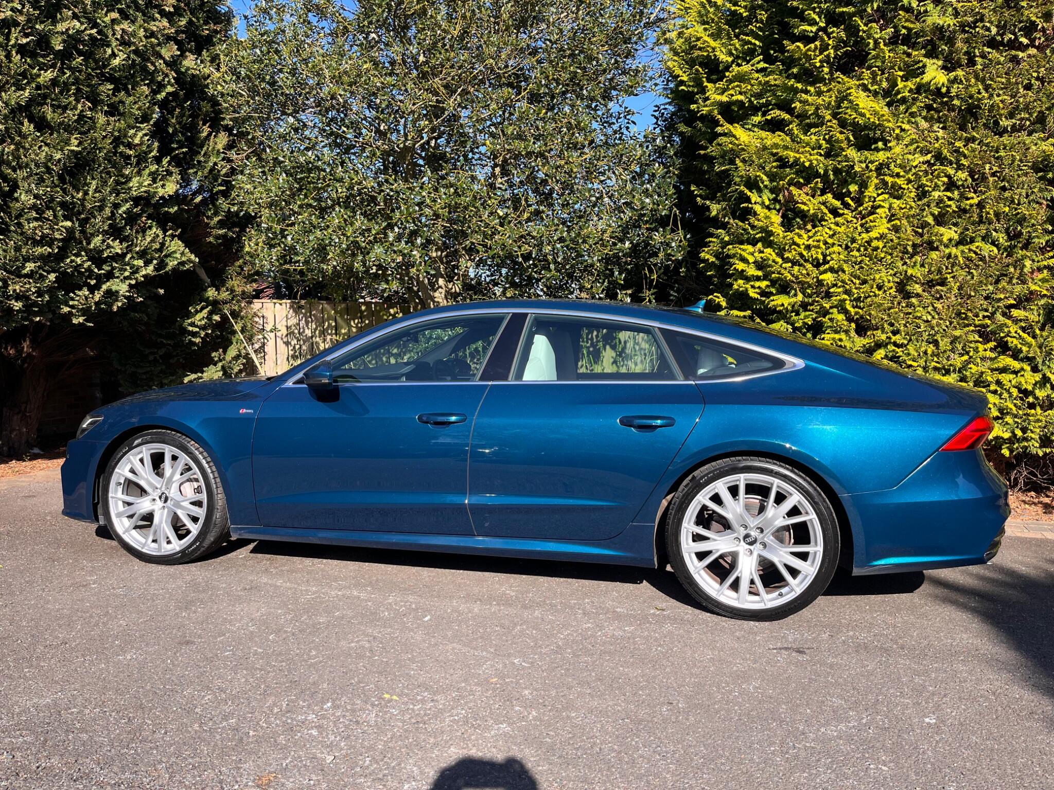 Audi A7 view 9