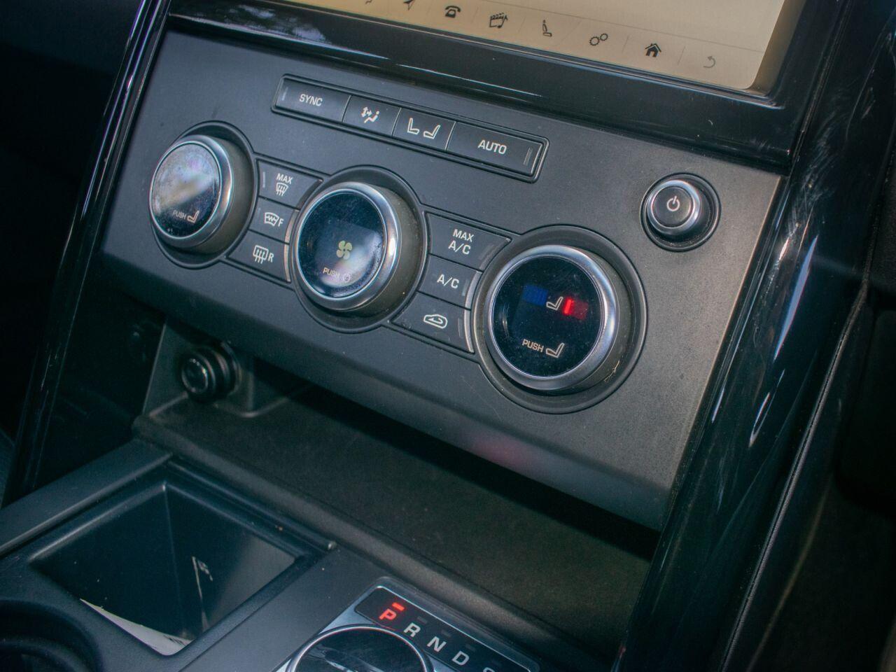 Land Rover Discovery view 36